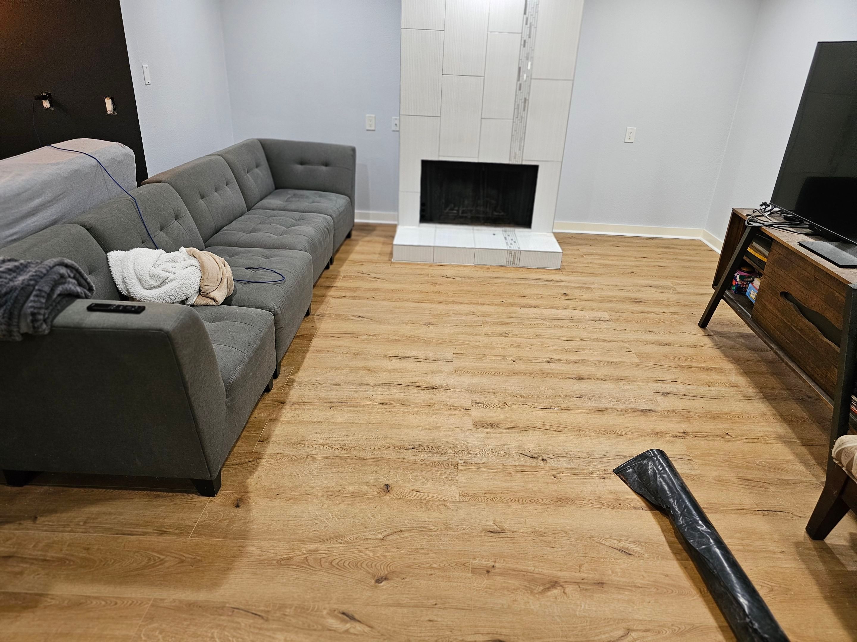 Laminate floor & fence by EL-GC LLC 