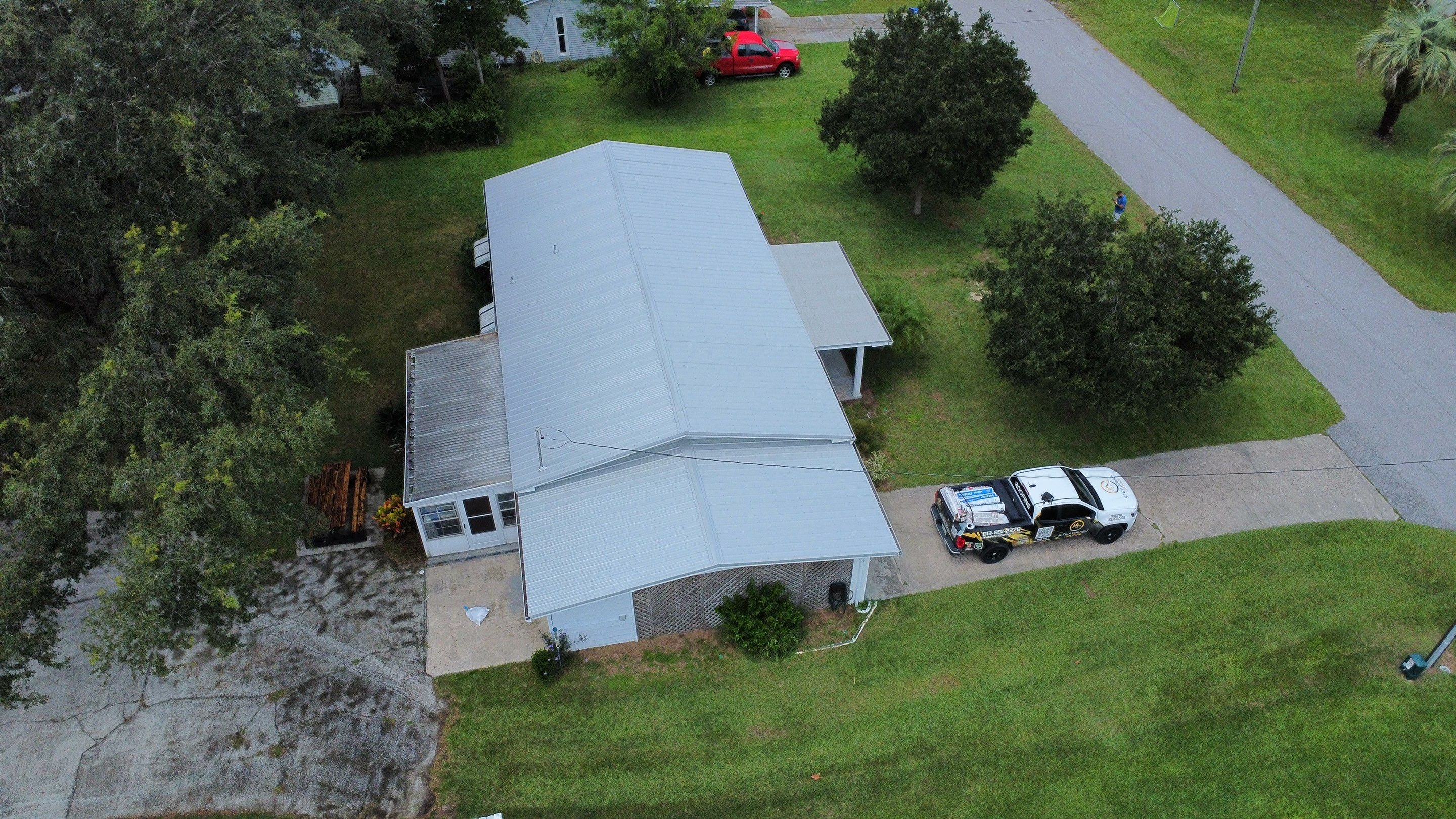 Metal Roof Replacement in Zephyrhills, FL by Steadfast Roofing 