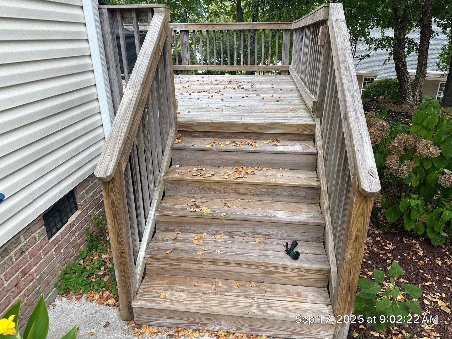 Wood Deck using Wood Sealant by DuraSeal