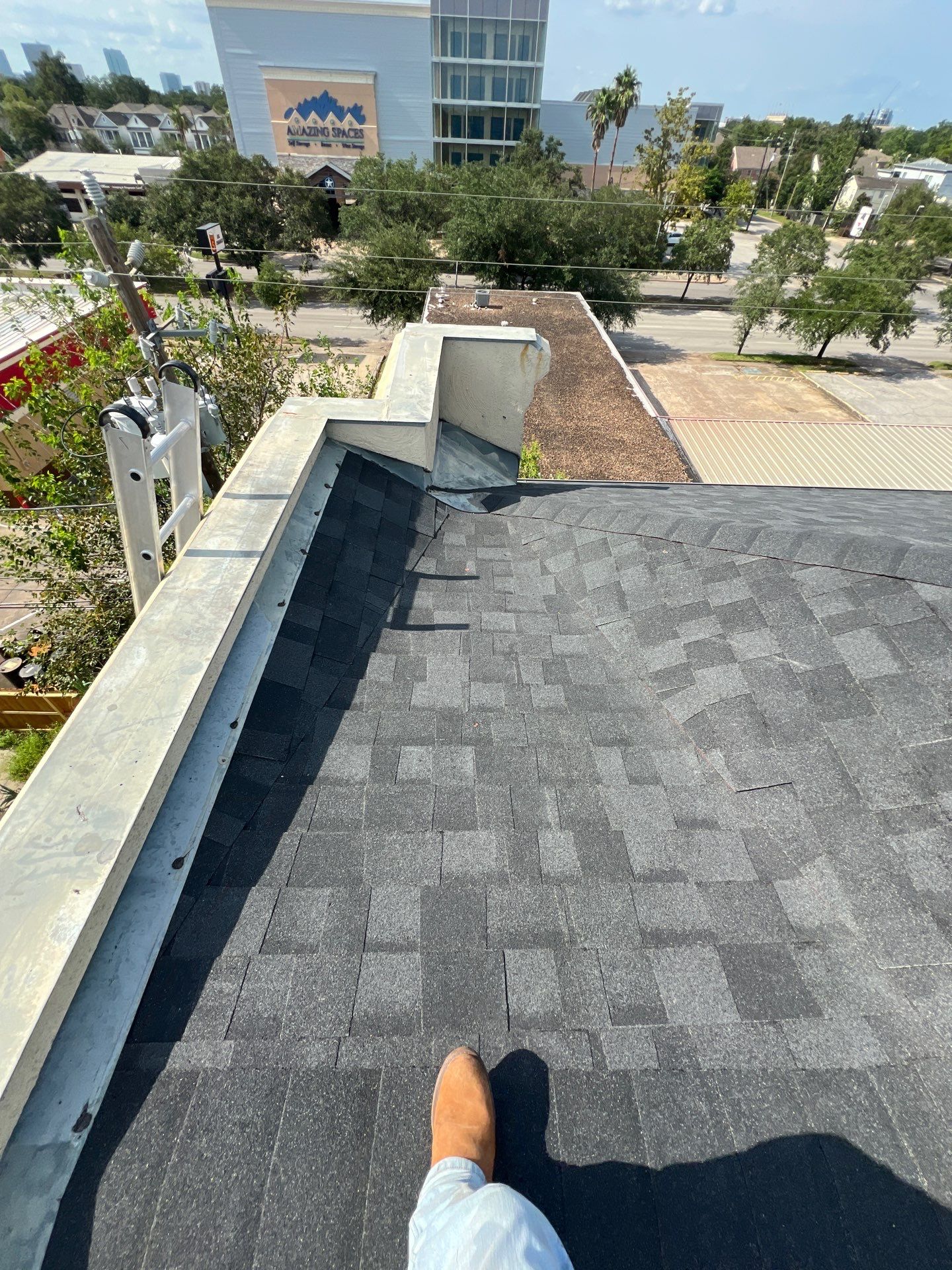 Residential Roofing Installation using Owen's Corning Duration (Lifetime) Shingles by Roof Repair Company