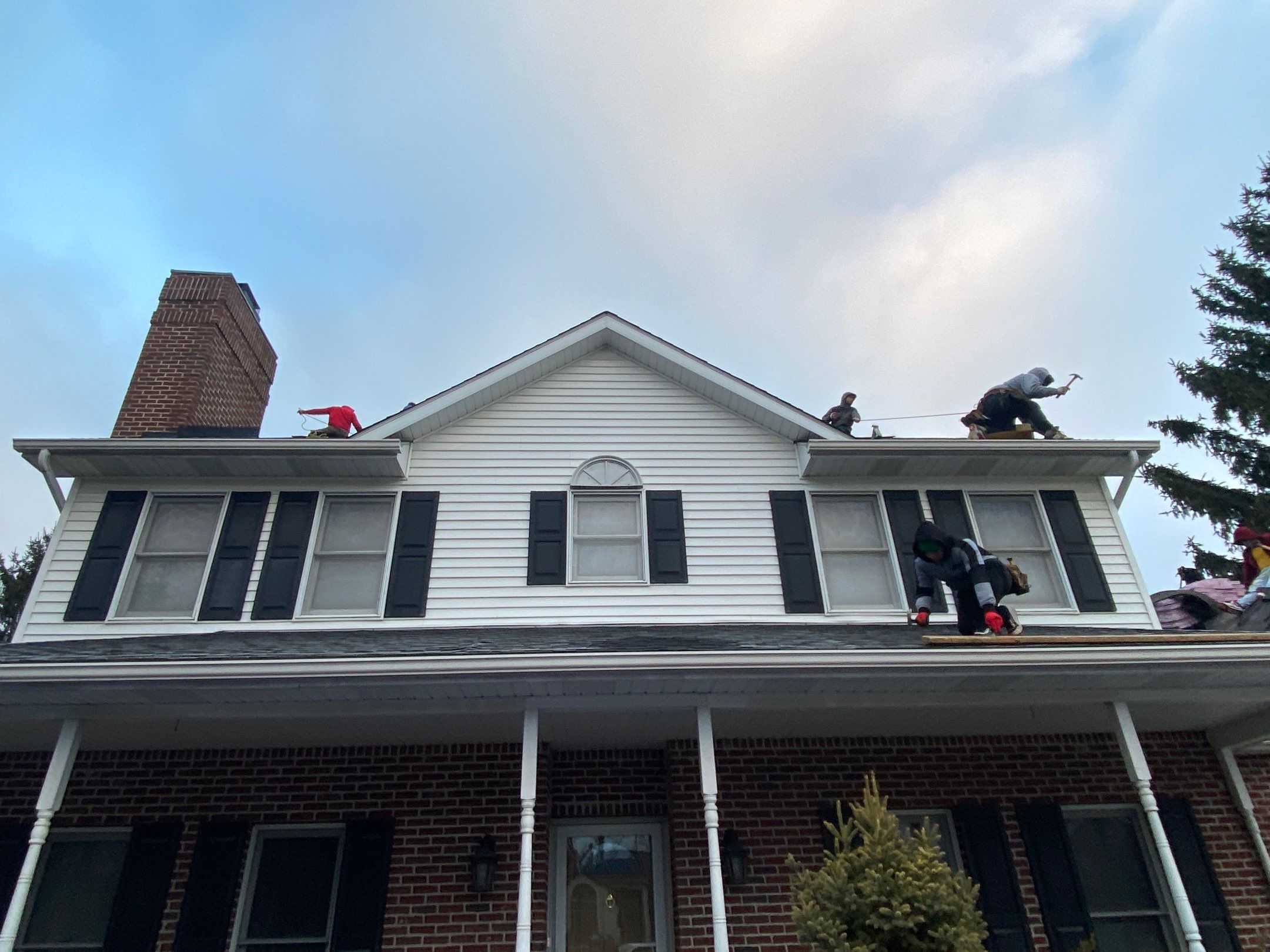 Roof Replacement using Owens Corning by 180 Contractors