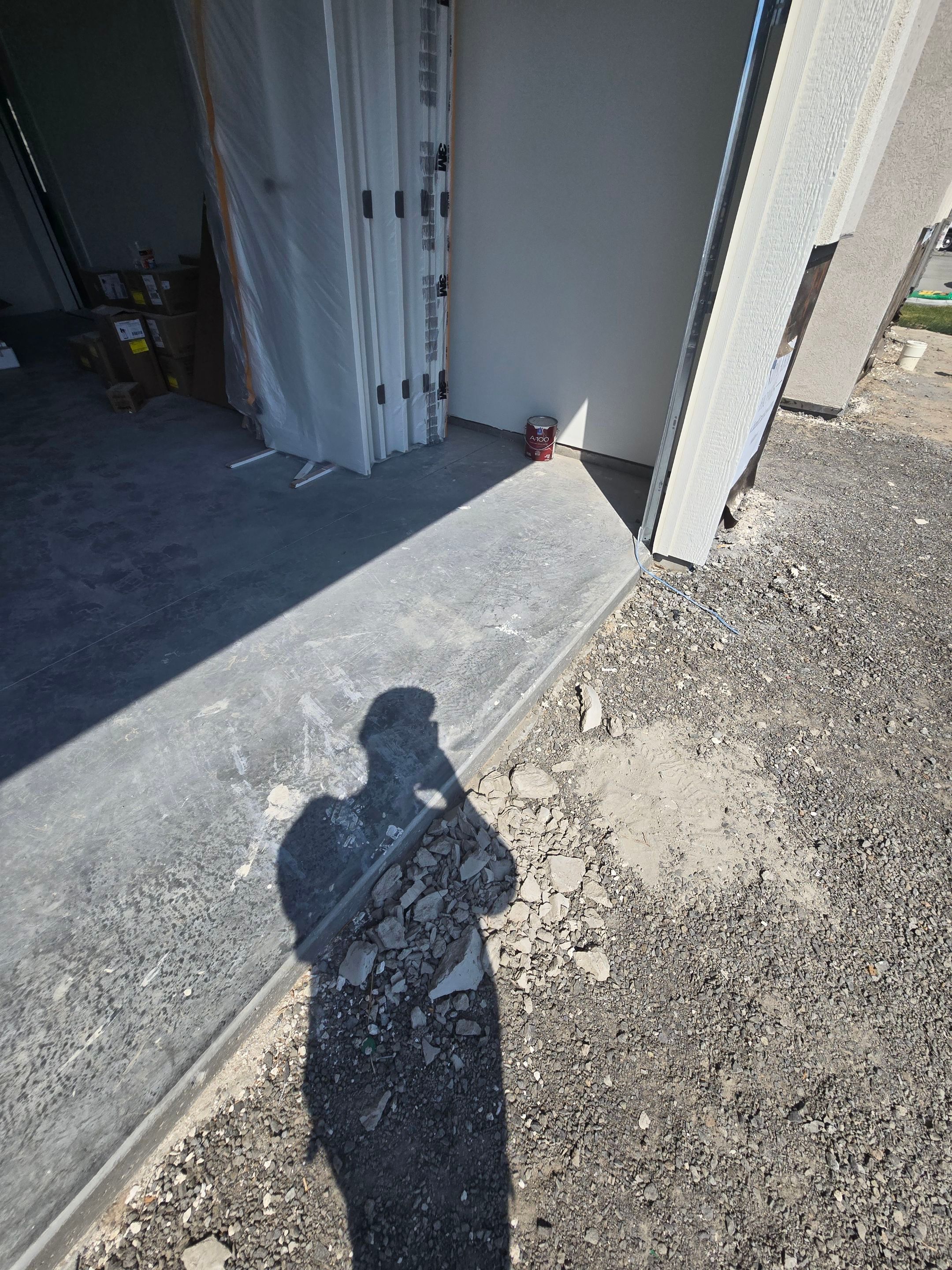 Pebble Beach Polyurea Garage Floor Coating in Kennewick by Croc Coatings, LLC