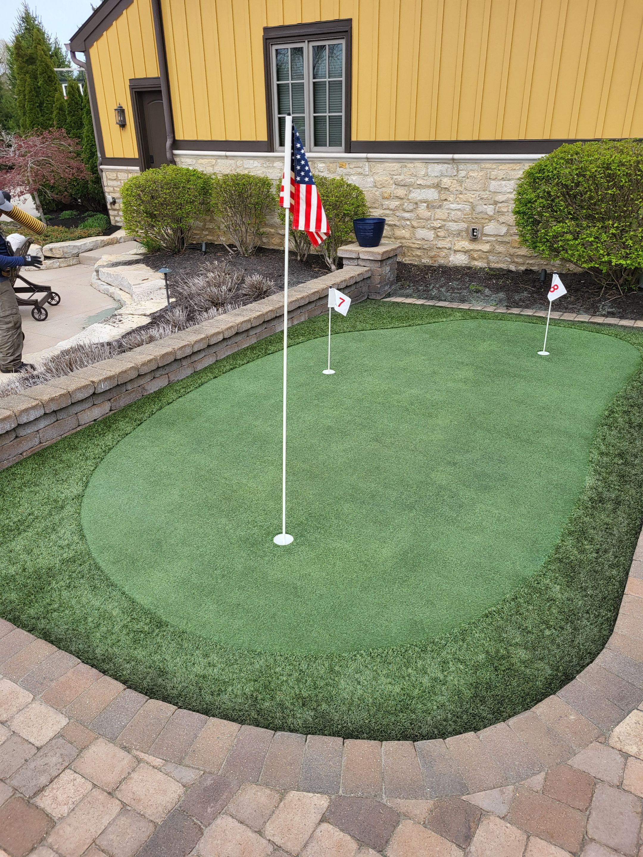 Backyard Putting Course in Delaware, Ohio by Southwest Greens Midwest