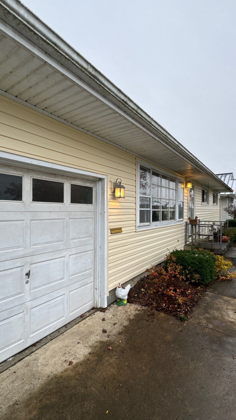 Siding Installation using Alside Conquest D4.5DL Adobe Cream  by Nitro Roofing and Construction