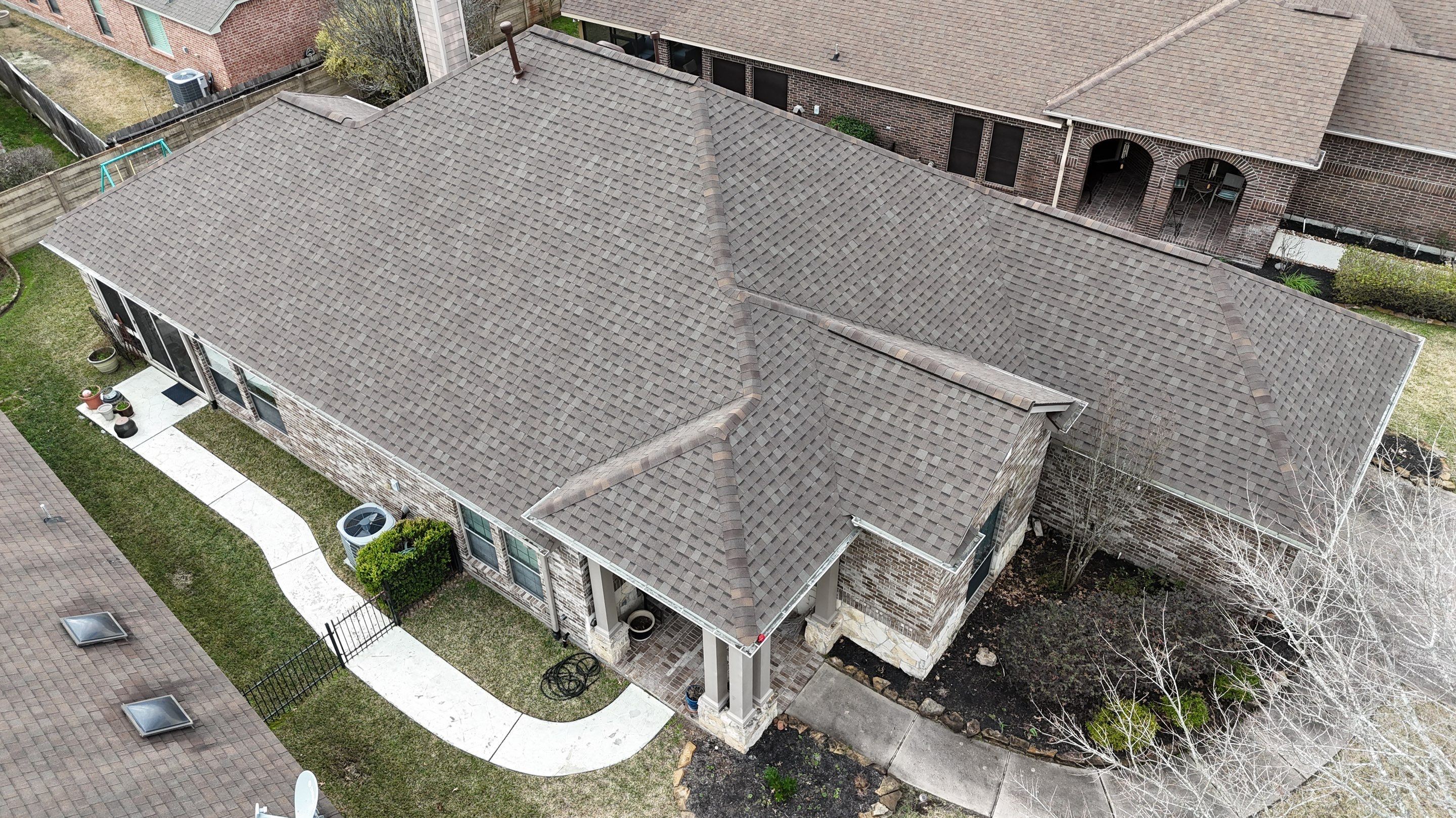 Kingwood Roof Installation using Atlas Pinnacle Pristine by Modern BYLT Roofing & Construction