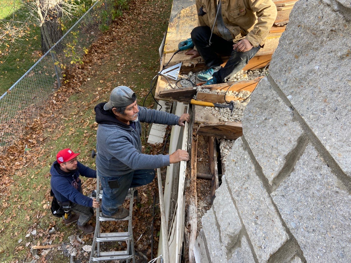 Roof Replacement using CertainTeed Landmark by 180 Contractors