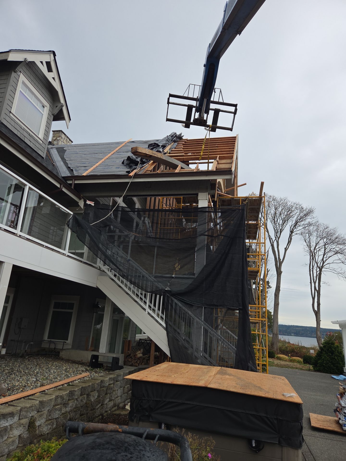 Rotten Glulam Beams Nearly Collapsed by RoofSmart