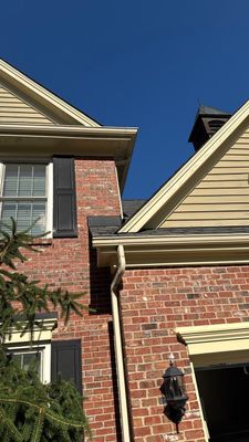 Turtle Shell gutter protection installation in St. Charles, IL 60174, photograph 5