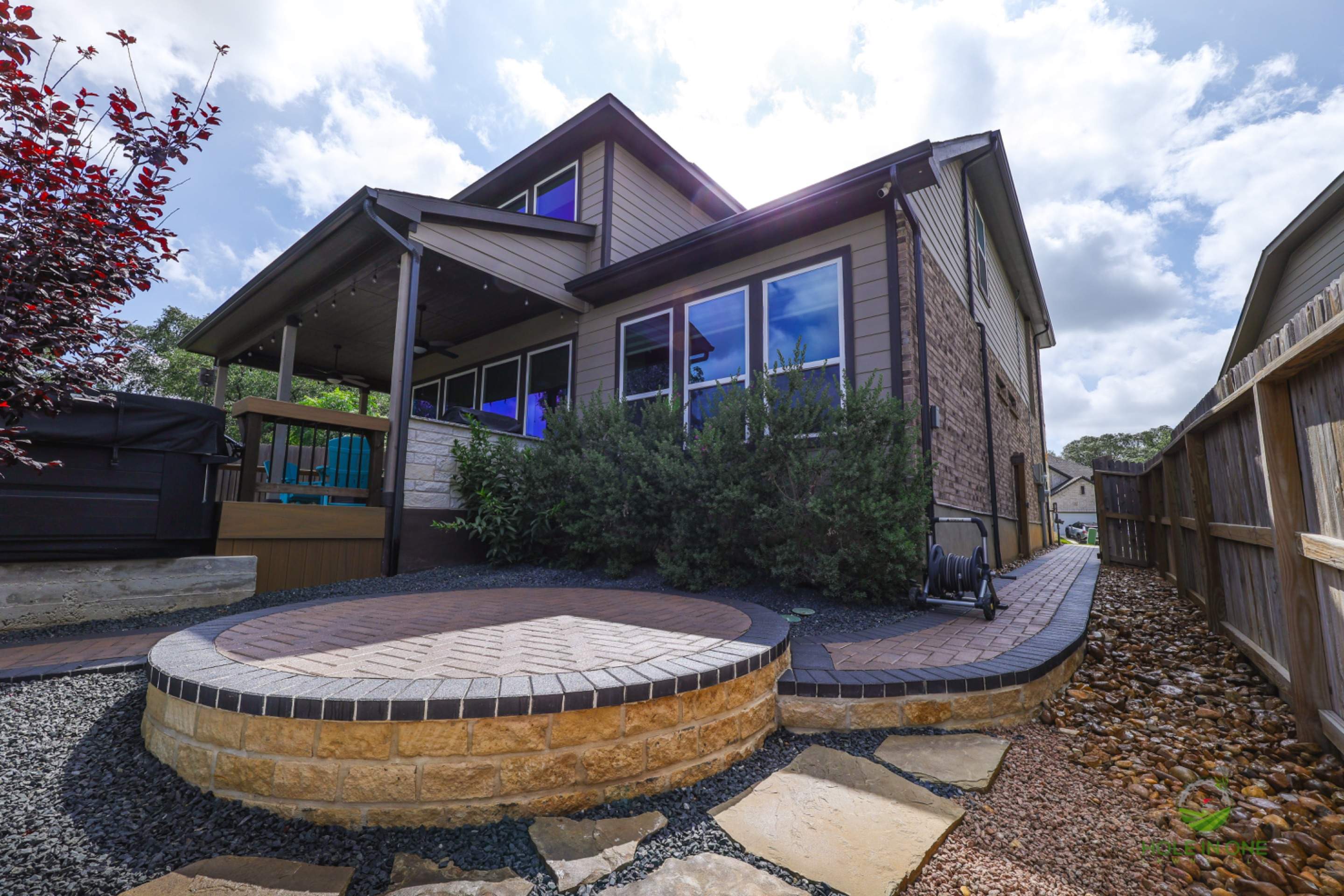 Mustang Oaks, San Antonio TX by Hole In One Lawns, LLC