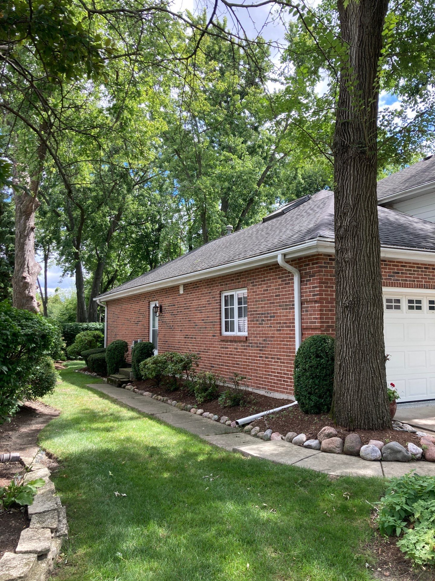 Malarkey Vista AR Shingle Roof Replacement in Downers Grove by Pro Home Services Inc