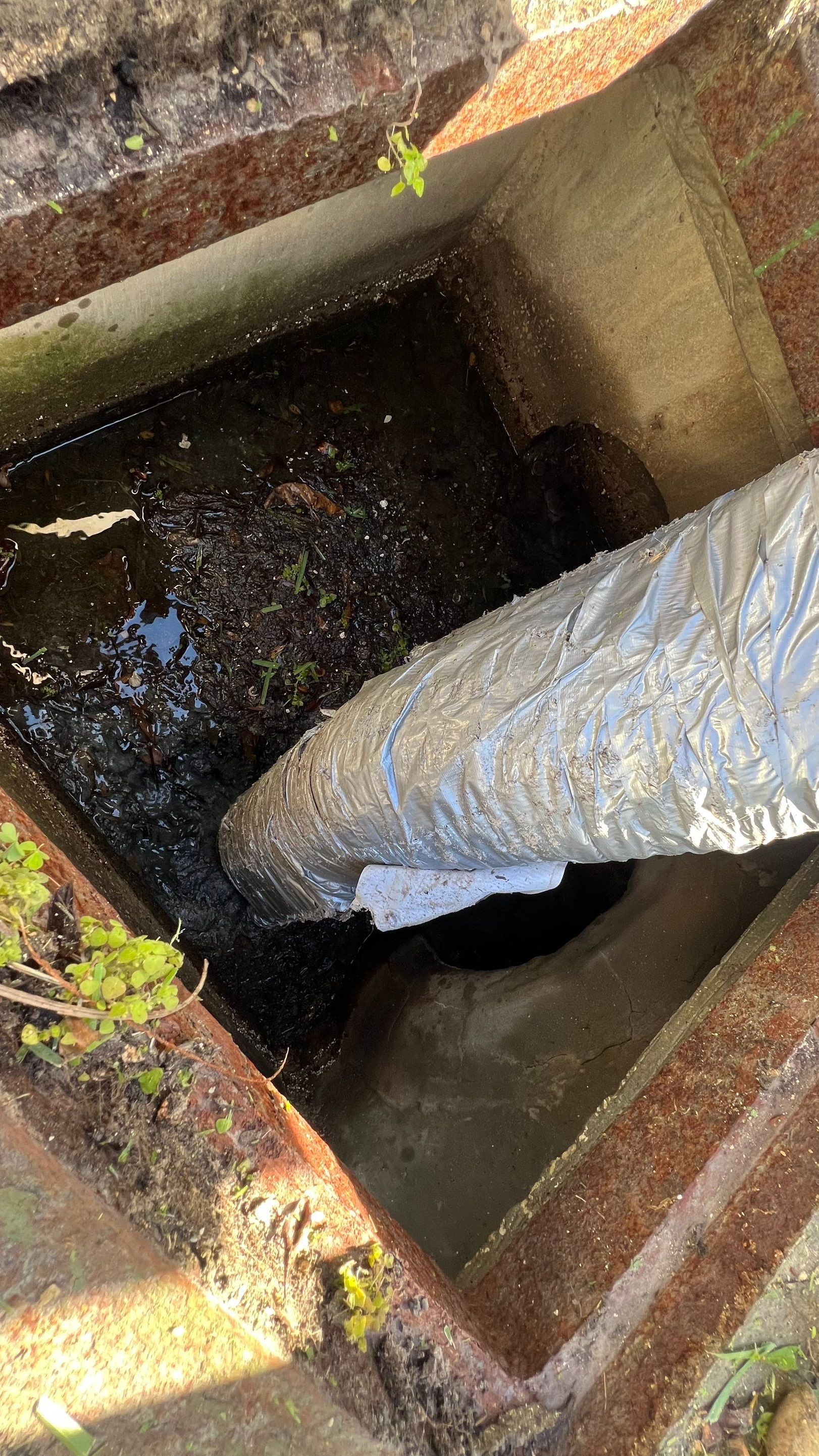 Condo Parking Garage Cleanup and Stormwater System Maintenance by APS Power & Water