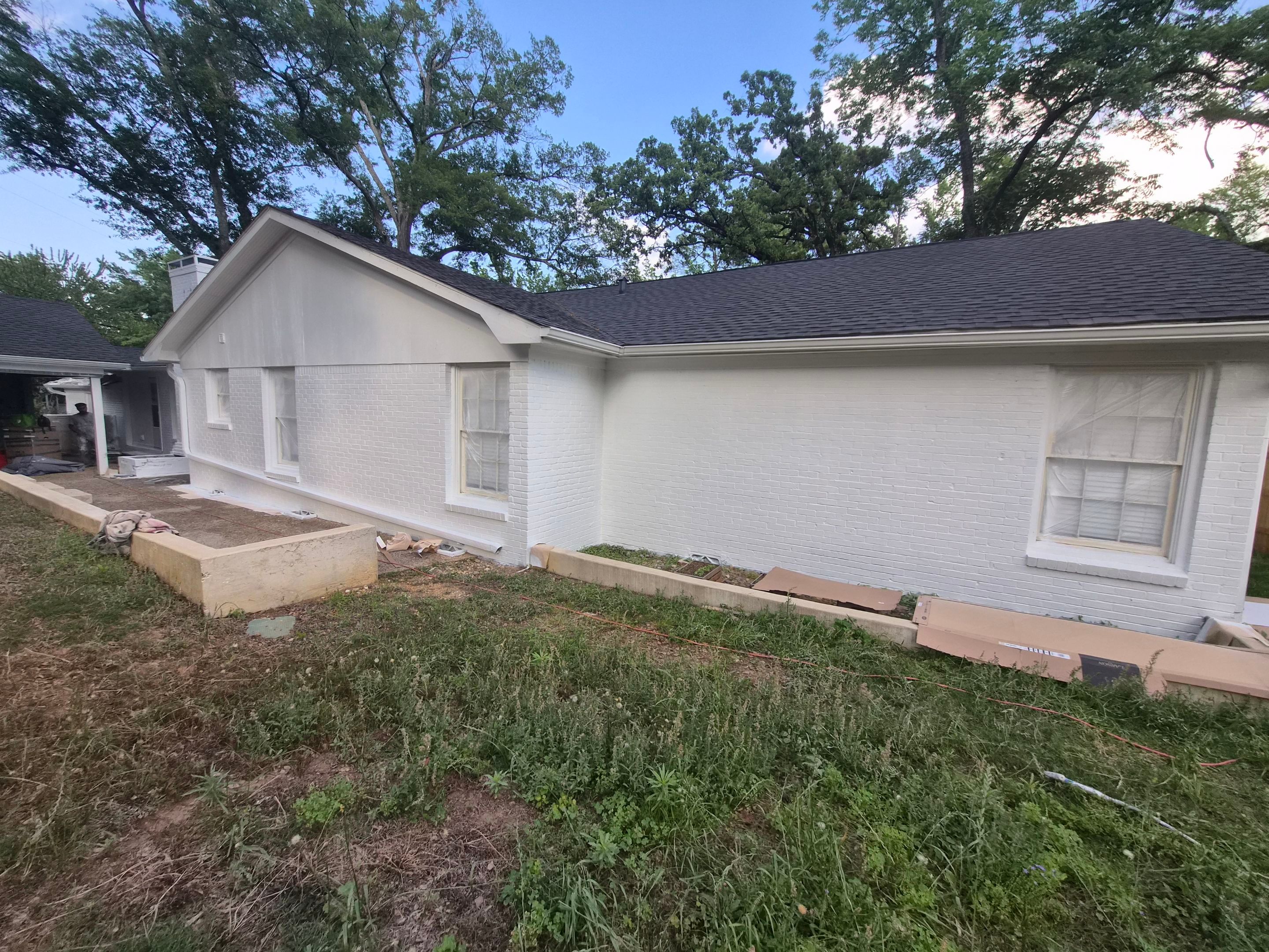 From Gray to Modern White: Exterior Repaint in Tyler, TX by Quality Coats Painting