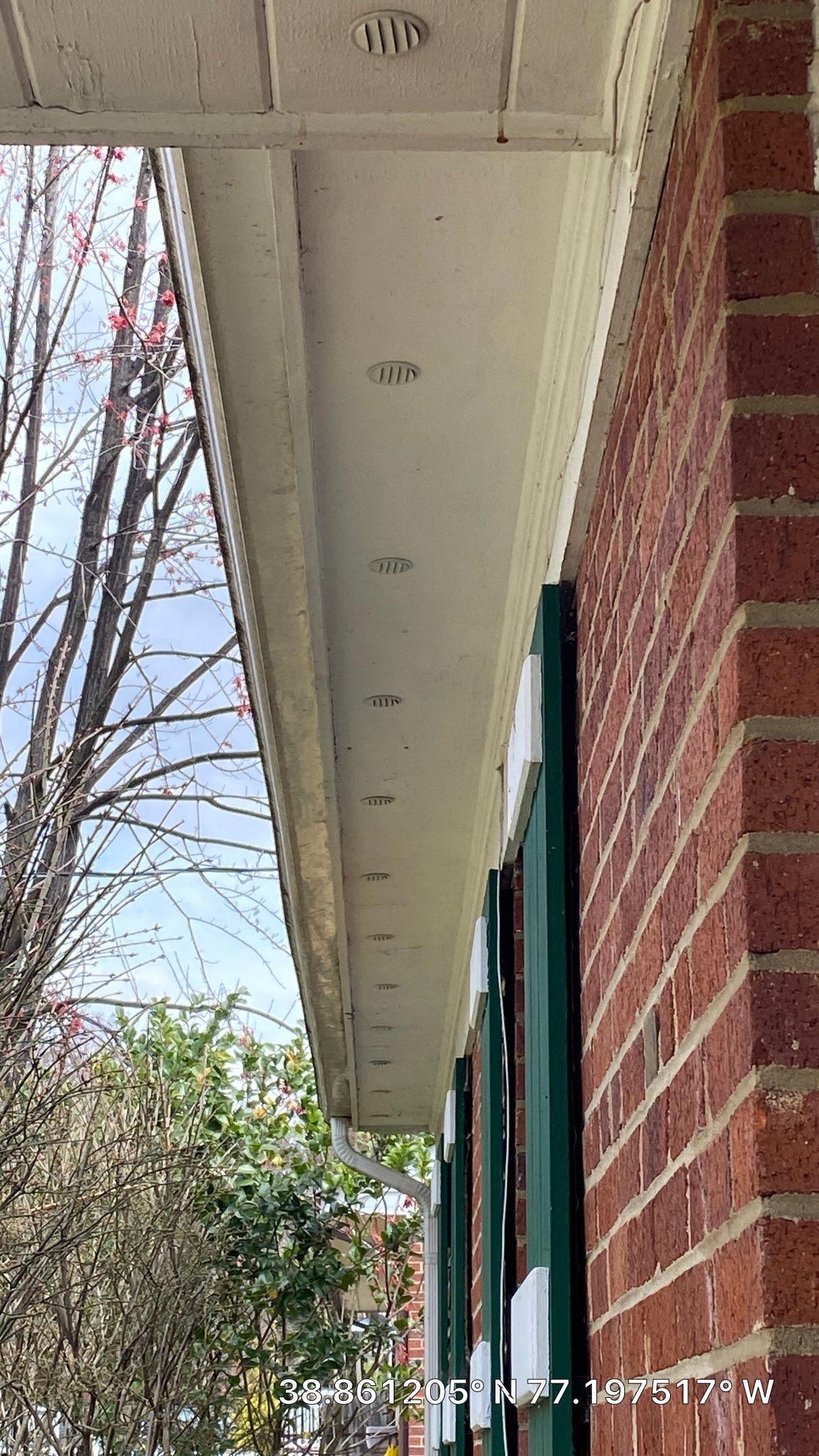 Falls Church - Certainteed Landmark Charcoal Black Roof Project by RM Banning, Inc.