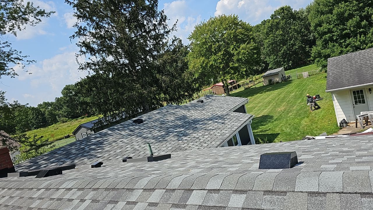 ATLAS PINNACLE COLOR: COASTAL GRANITE by Eagle Eye Roofing