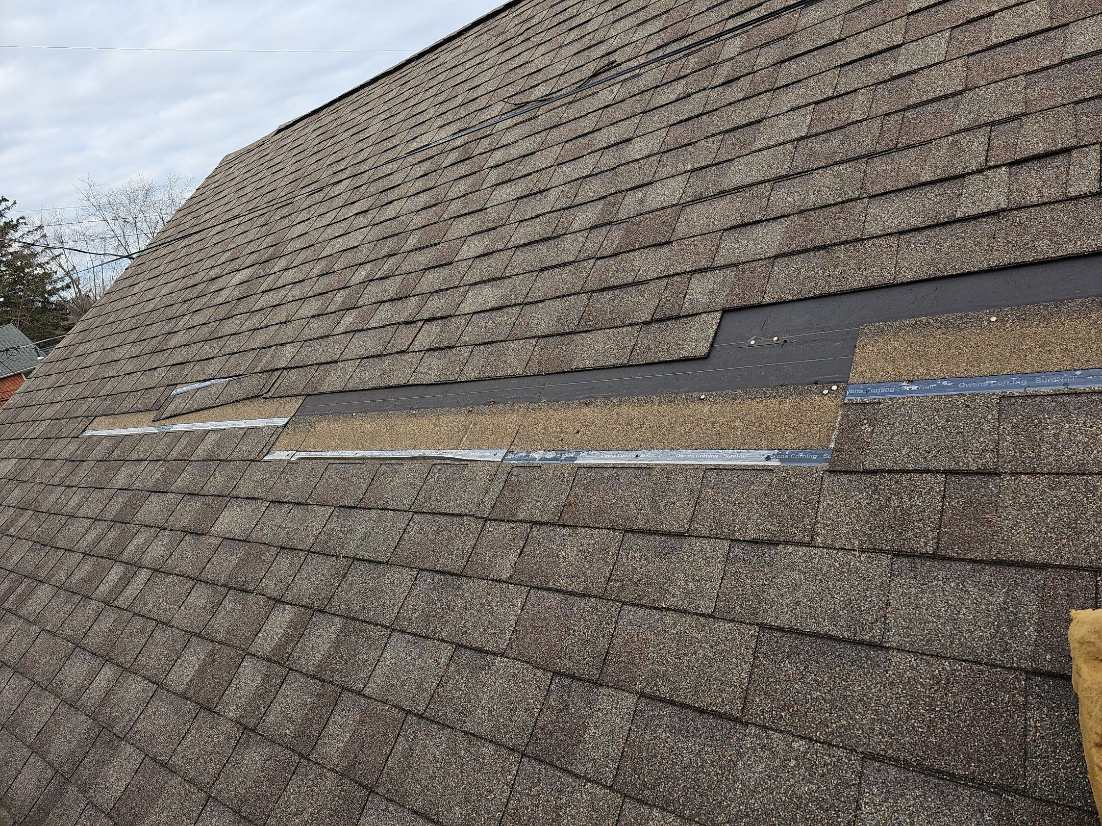 ATLAS PINNACLE COLOR: WEATHERED SHADOW by Eagle Eye Roofing