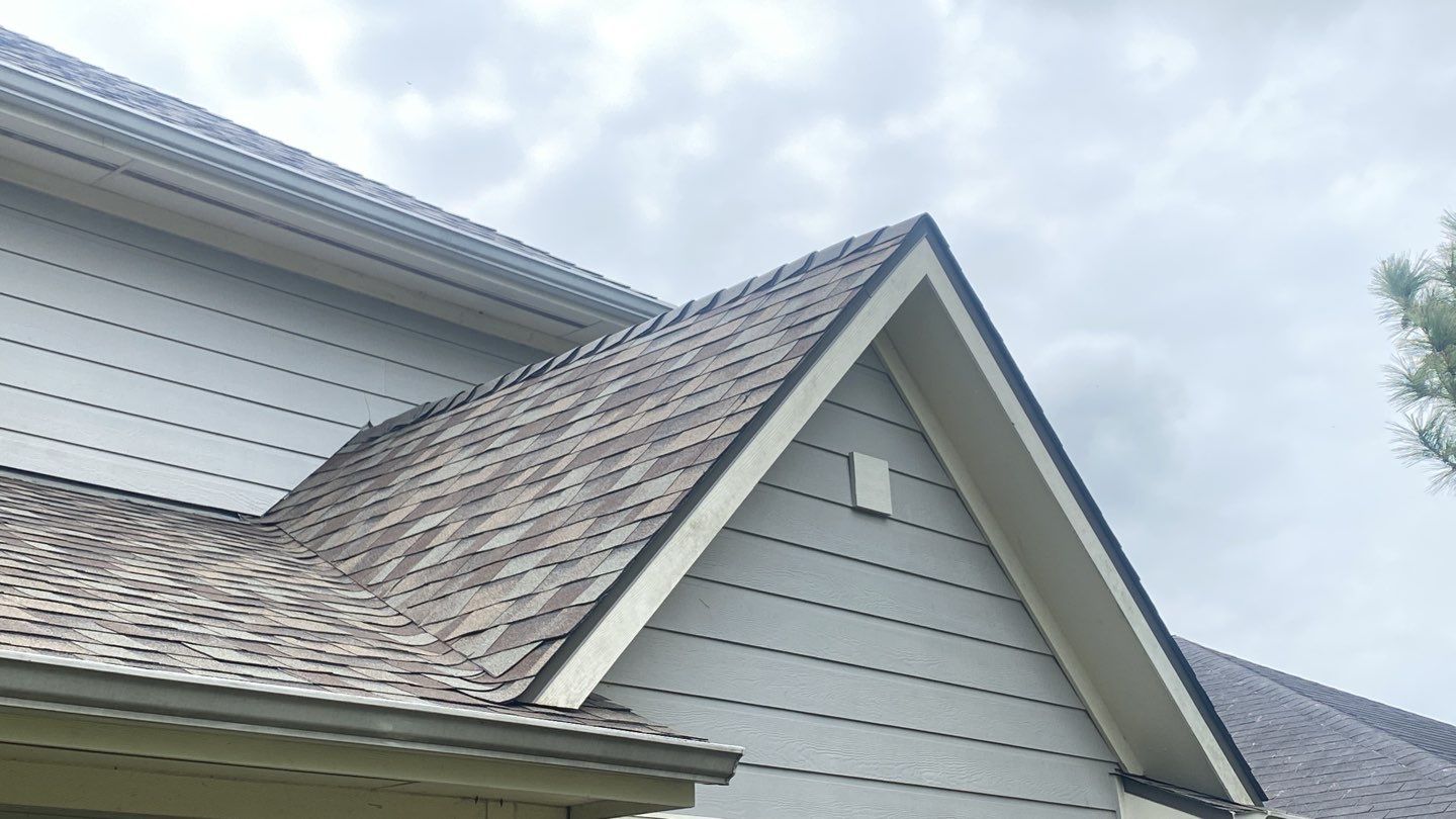 Residential Roofing Installation using Owen's Corning Duration (Lifetime) Shingles by Roof Repair Company