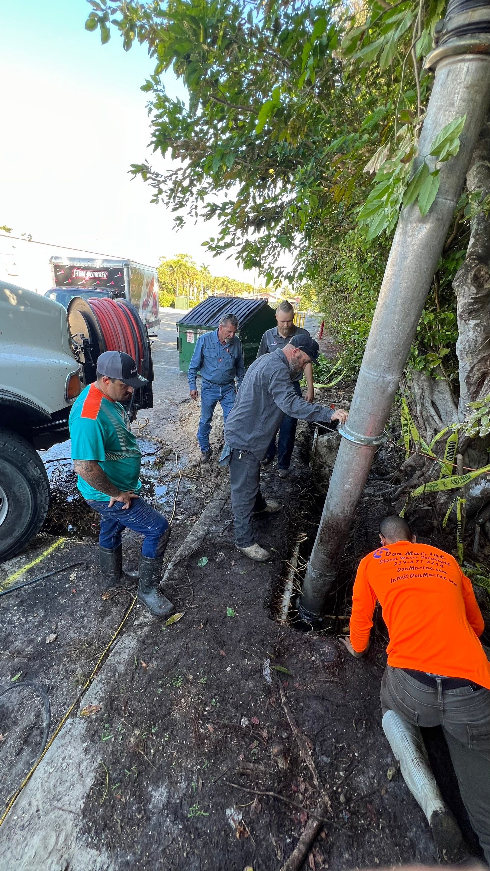 Hydro Excavating a Water Main for Repair by APS Power & Water