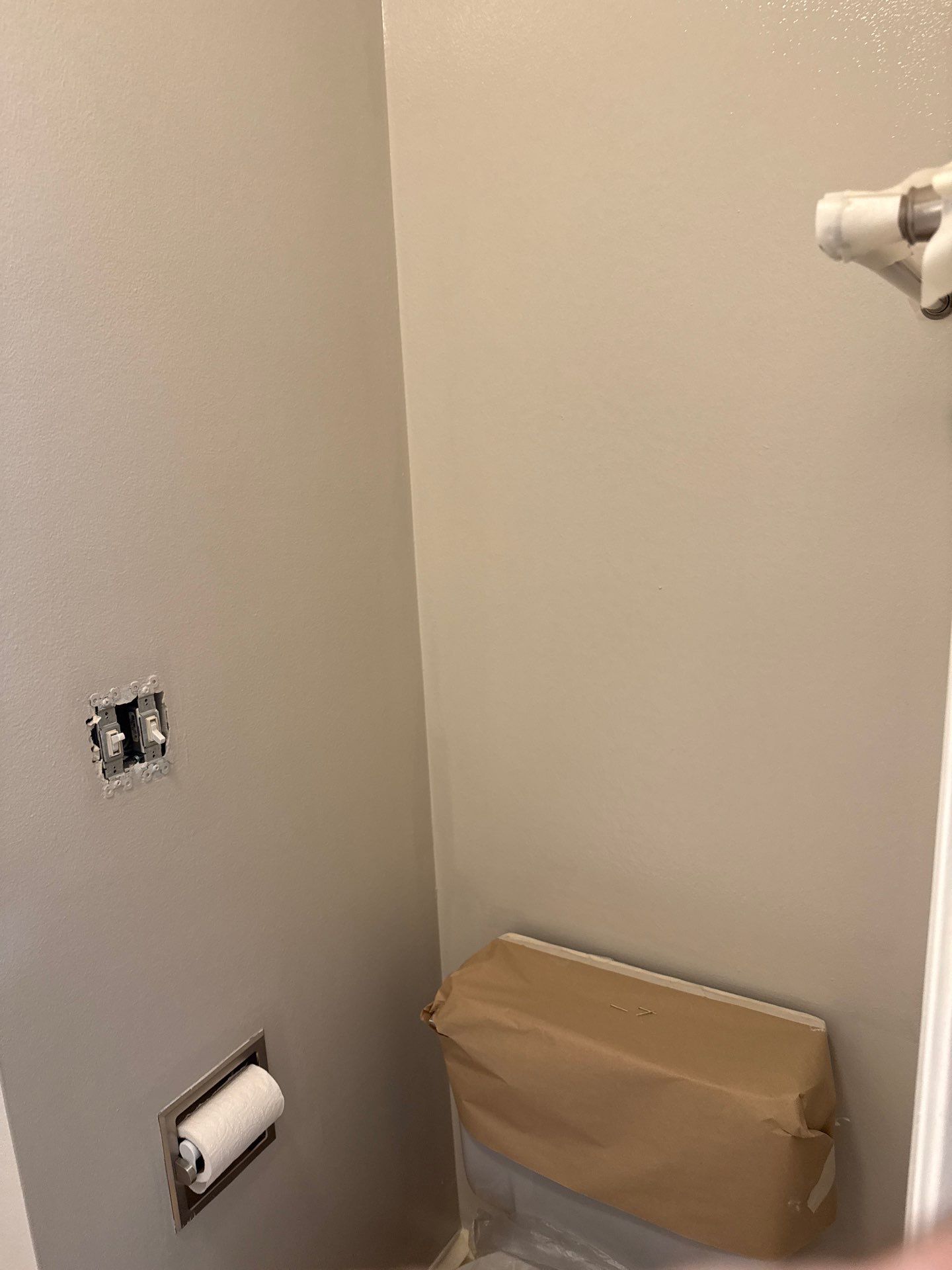 Condo Repaint Walls in Urbandale by Midwest Paint LLC
