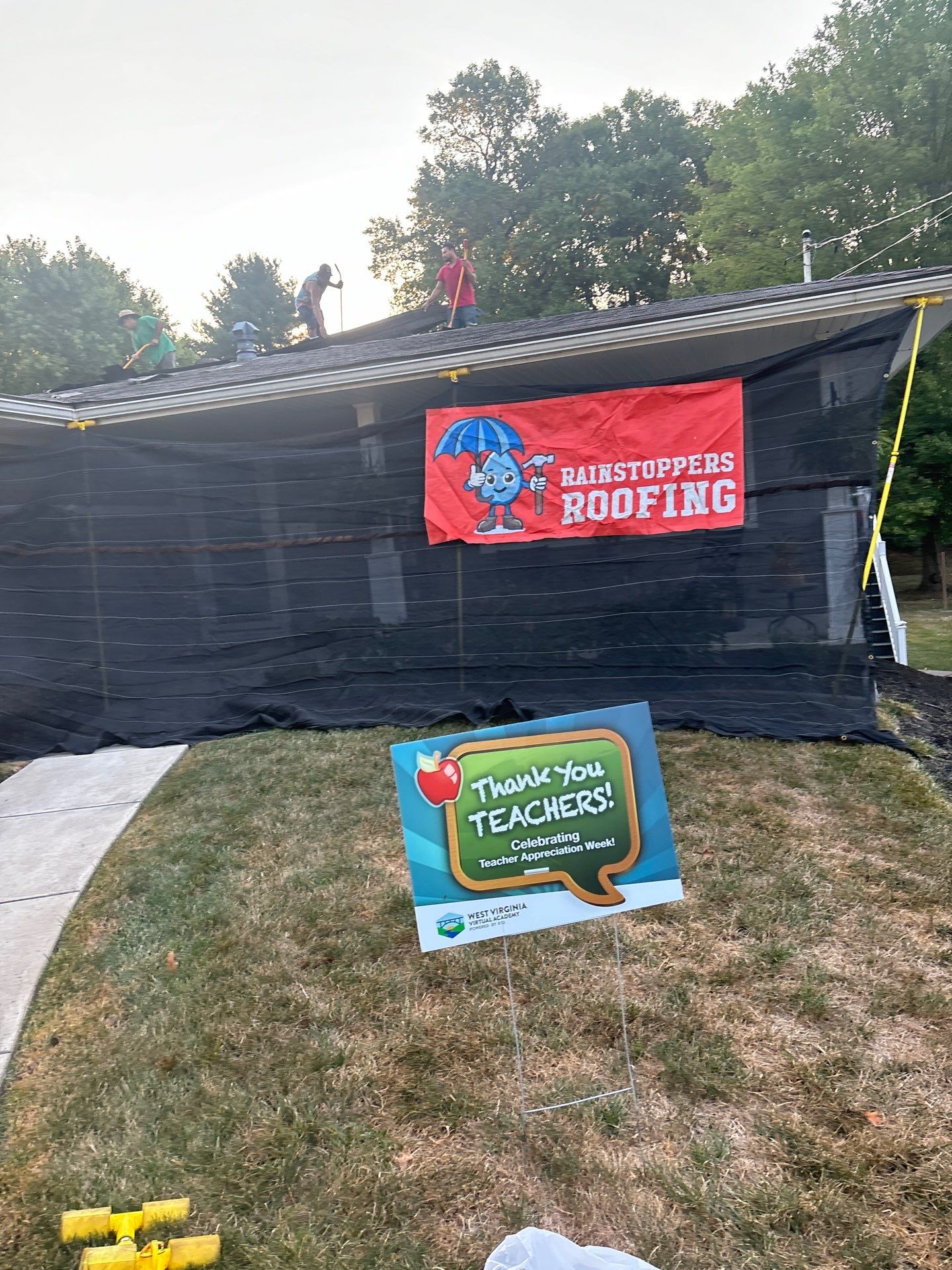 Residential Roofing Installation using GAF Timberline HDZ Charcoal by Rainstoppers Roofing