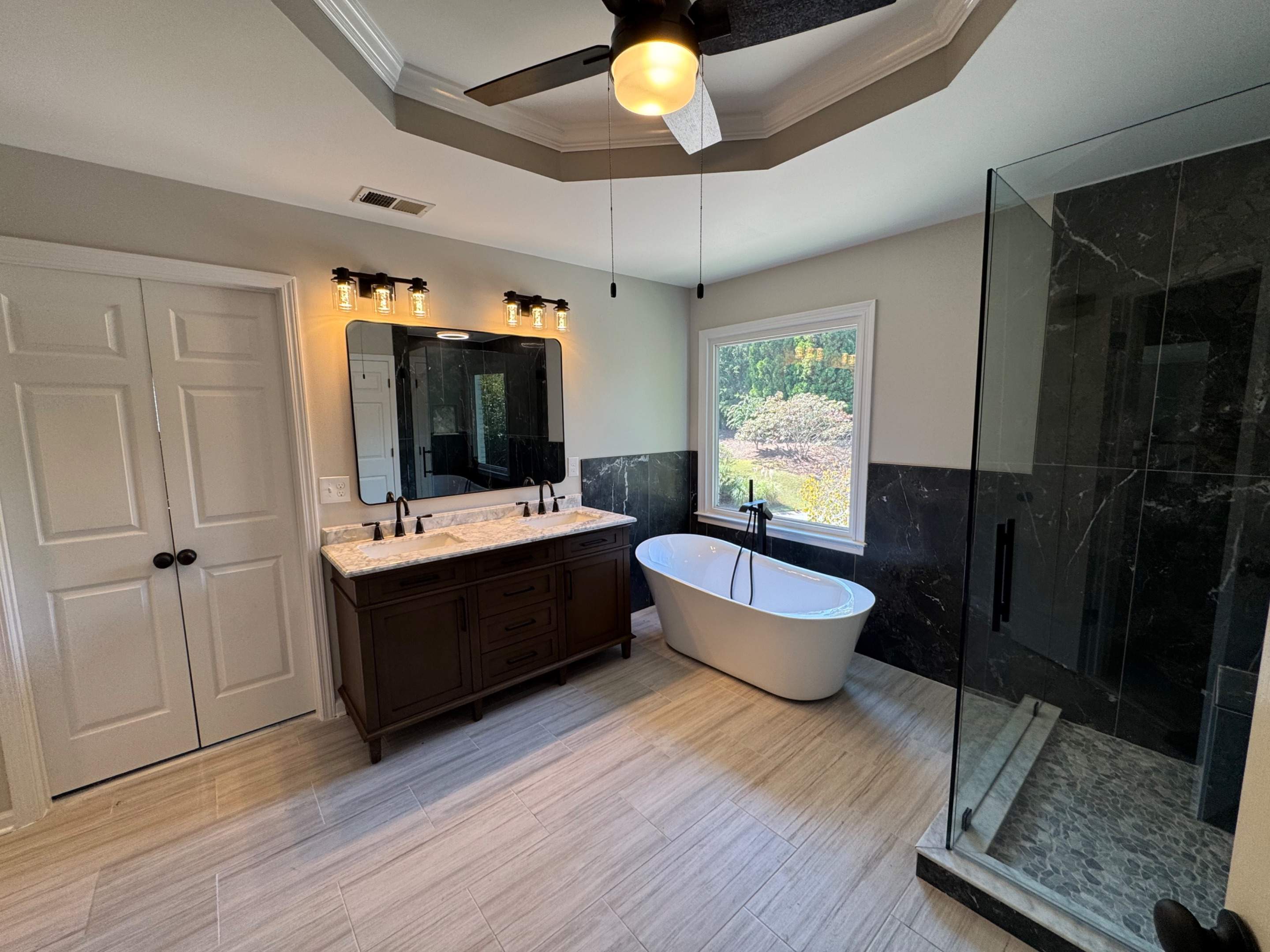 Master bathroom renovation by Prudencio