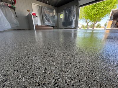 High-Gloss Grey Epoxy Floor Coating for Inwood Garage