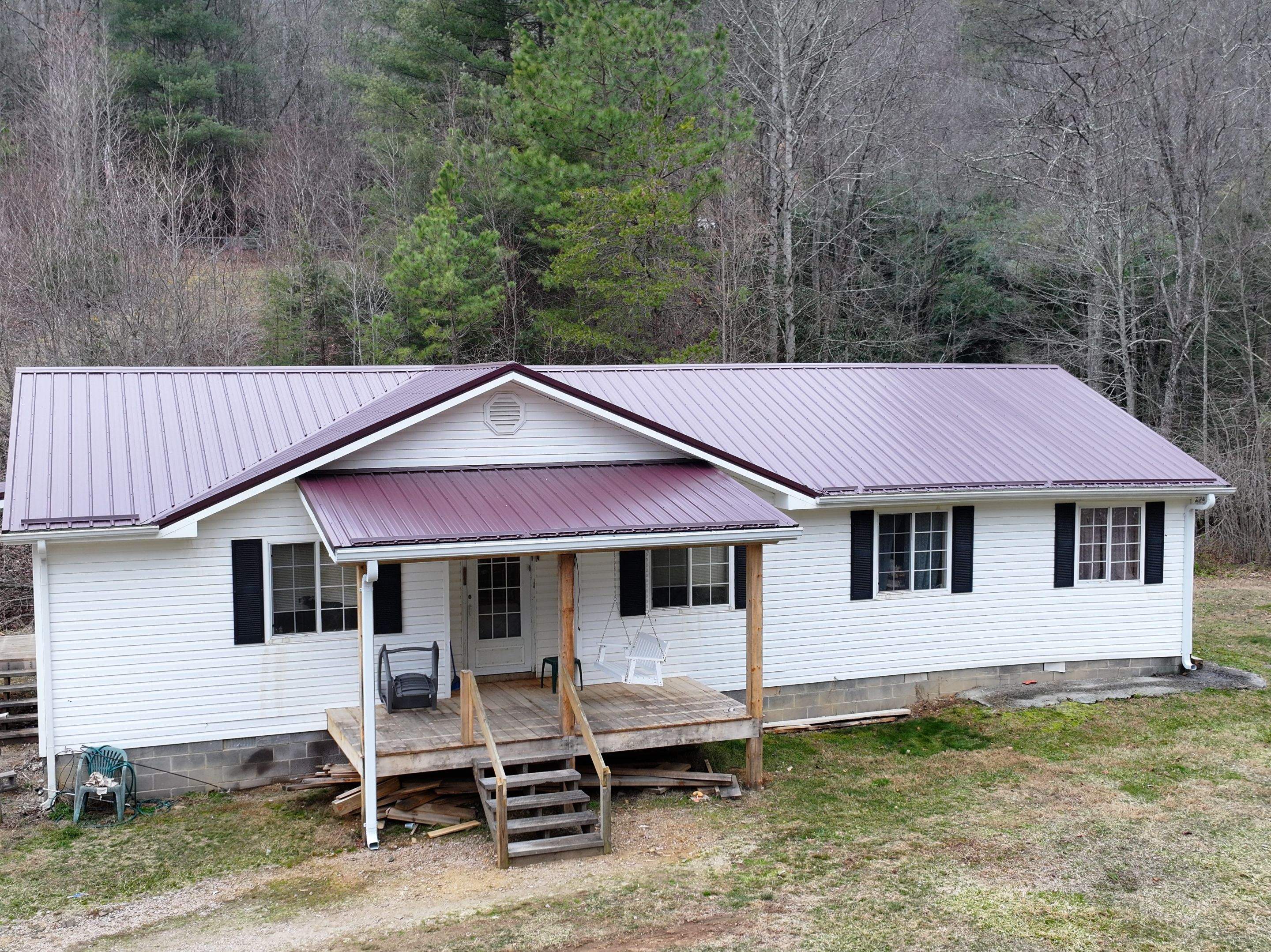 Evans Residence by Omnia Roofing