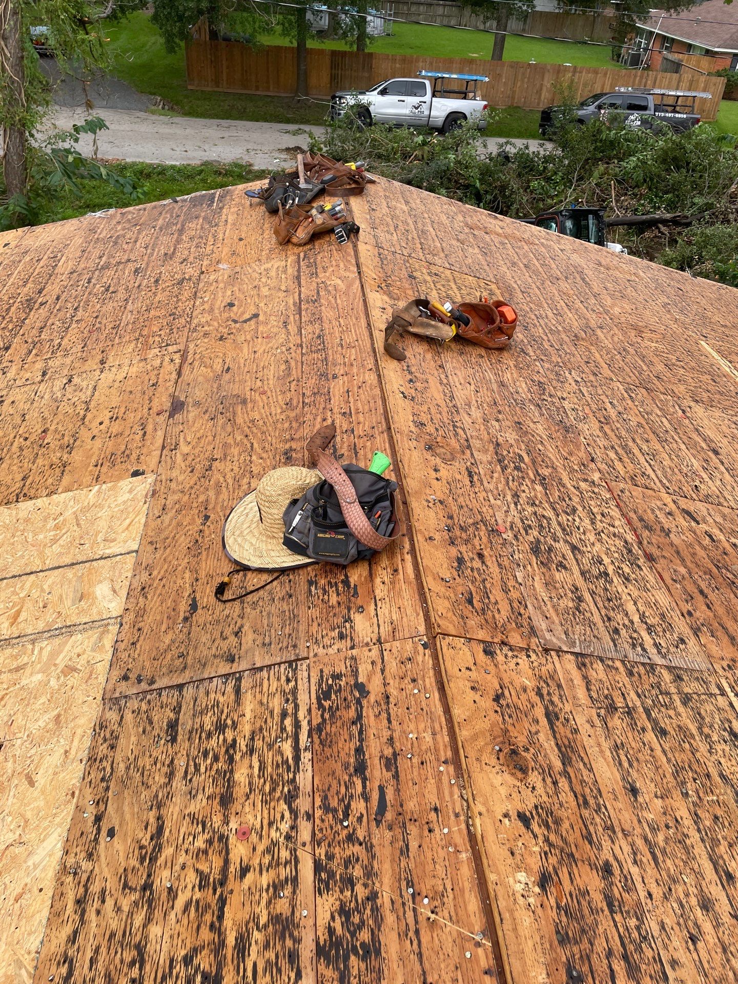 Residential Roofing Installation using Owen's Corning Duration (Lifetime) Shingles by Roof Repair Company