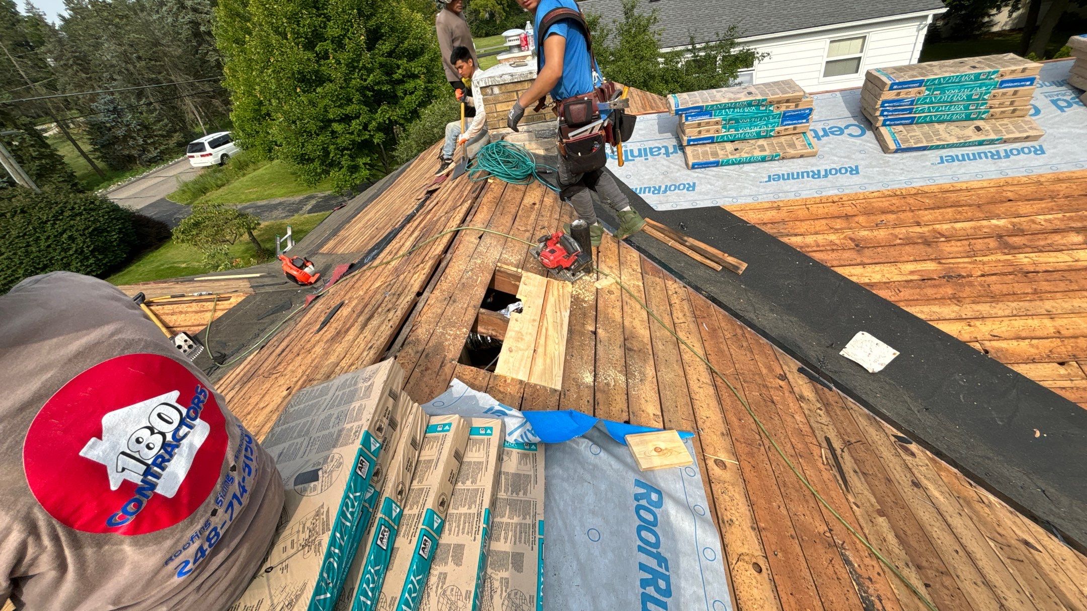 Roof Replacement using CertainTeed Landmark by 180 Contractors