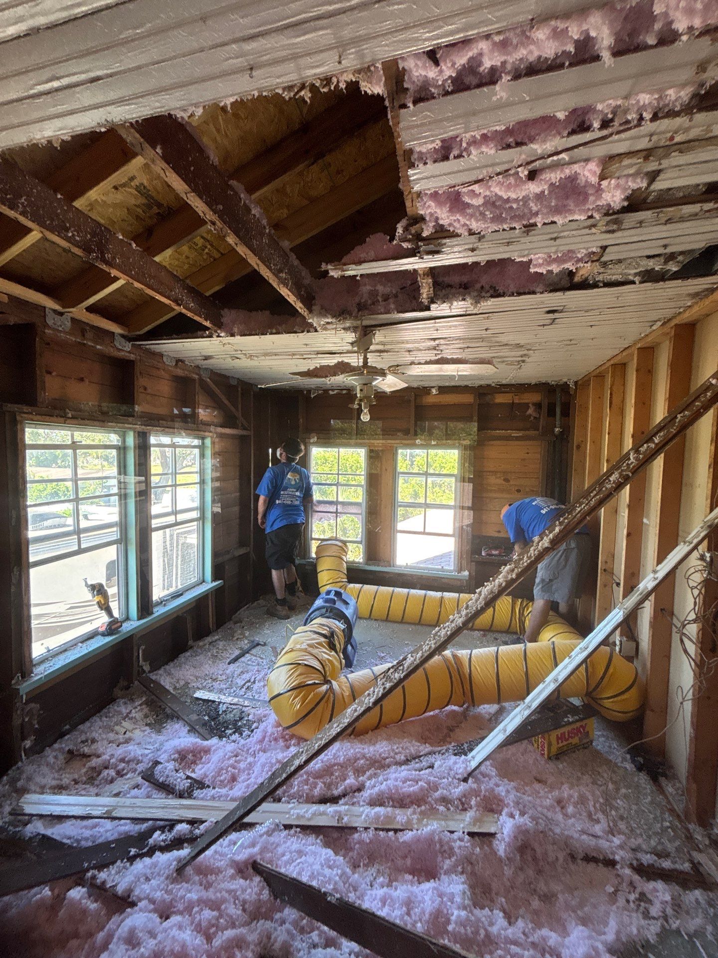Mold Damage Inspection And Removal In Palmetto, FL by Ampm Restoration Services