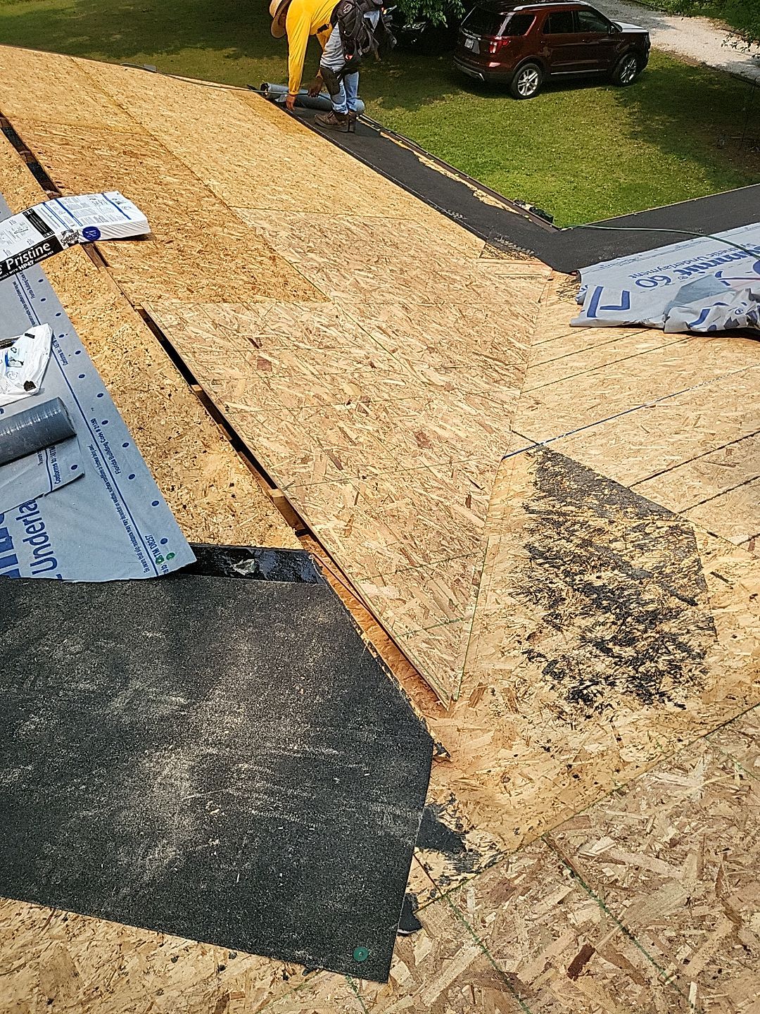 ATLAS PINNACLE COLOR: HEATHERBLEND by Eagle Eye Roofing