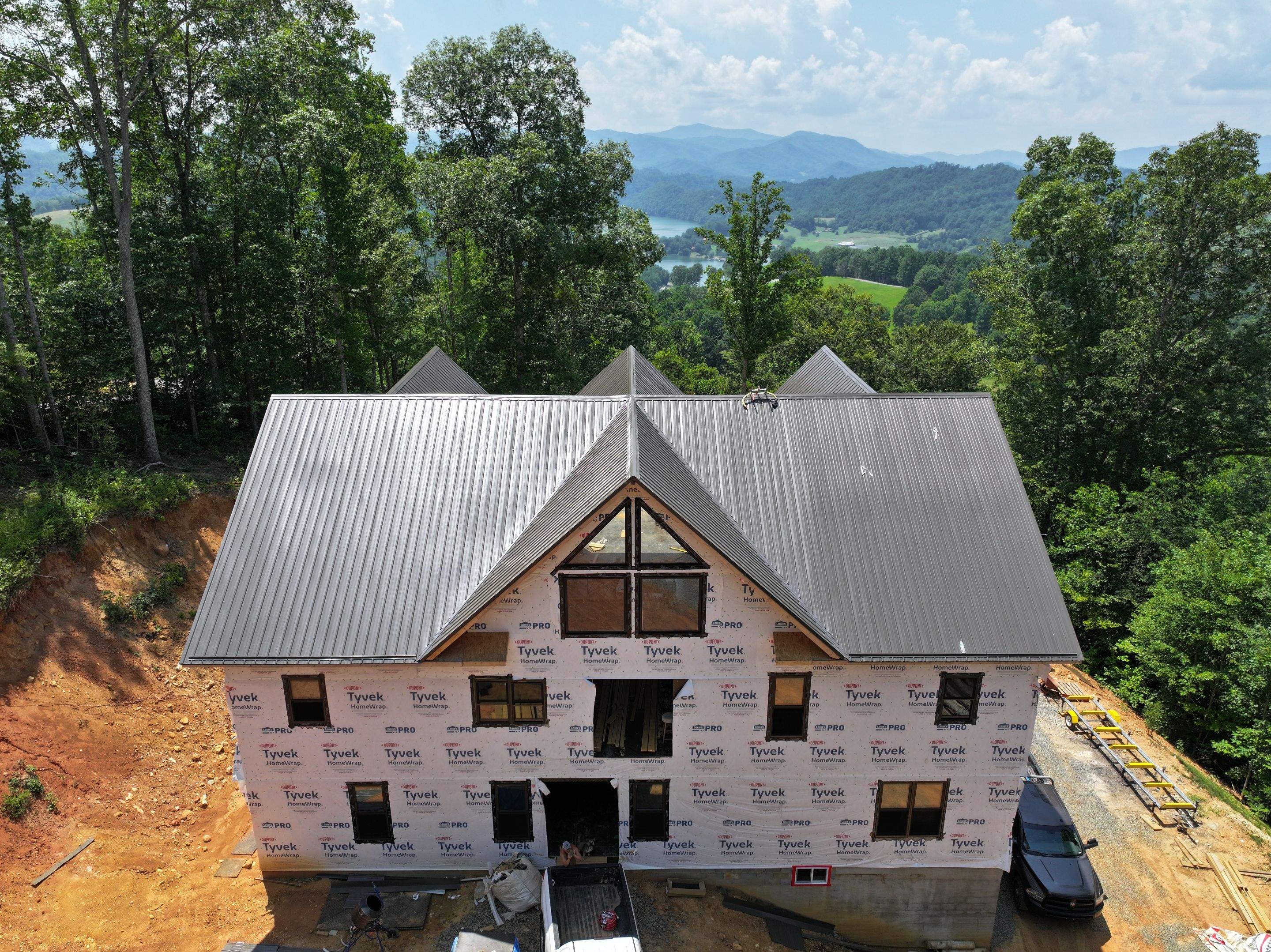 Knox Residence by Omnia Roofing