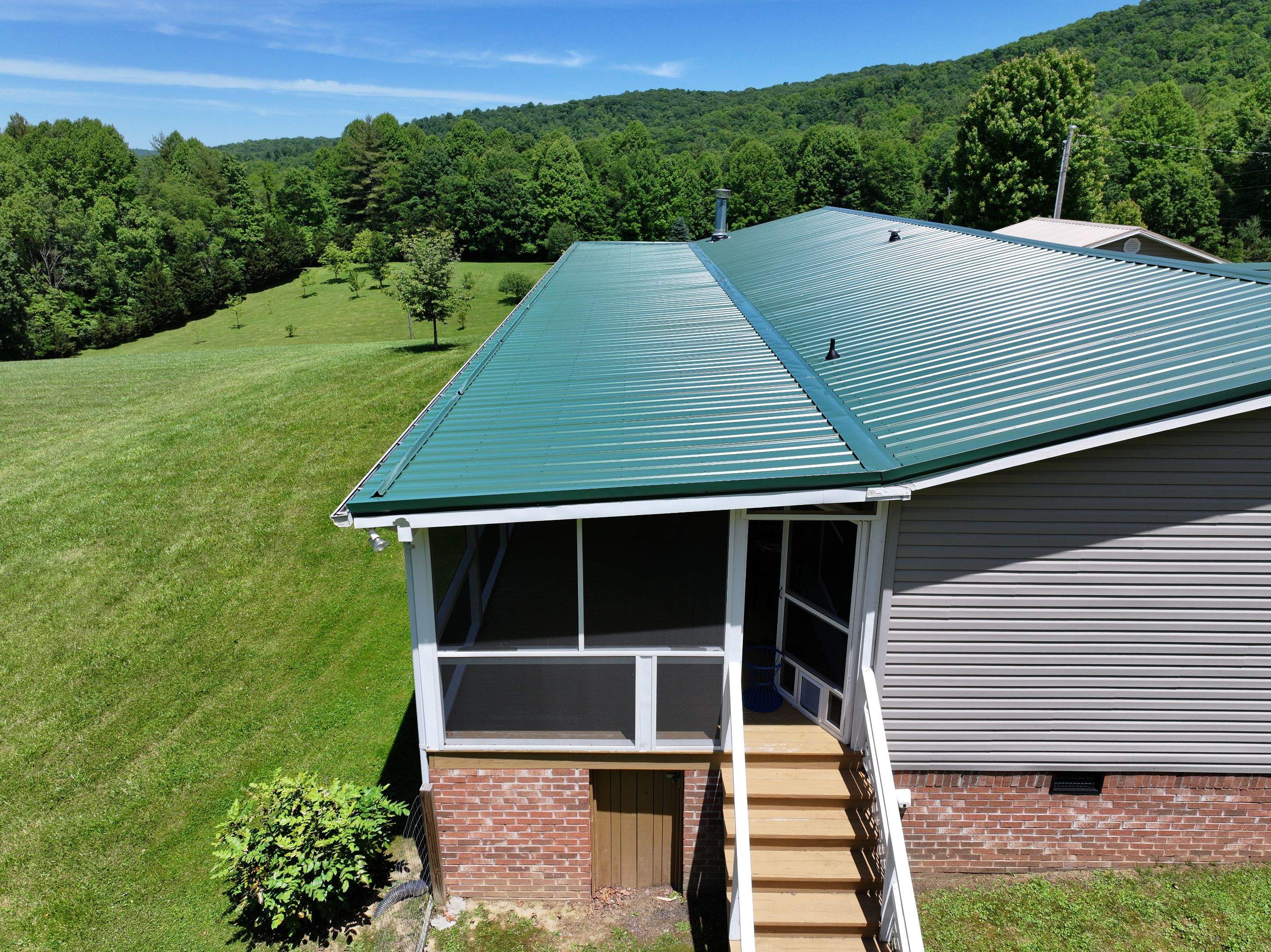 Haley Residence by Omnia Roofing