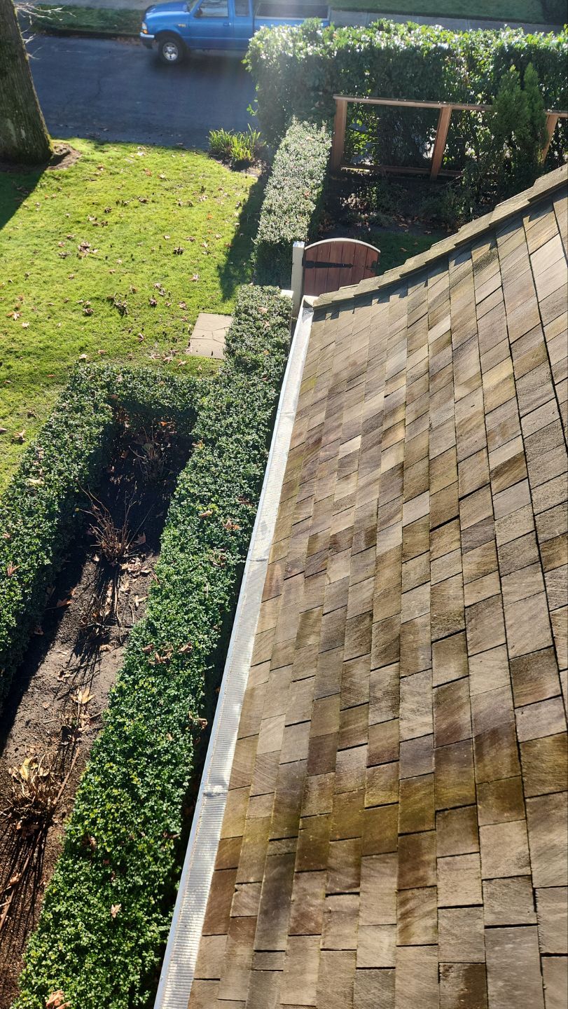 Gutter Guard Installation using Gutter Glove by Willamette Outdoor Wash LLC