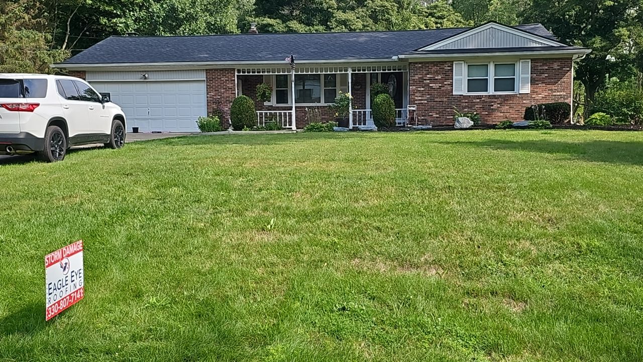 OWENS CORNING COLOR: Onyx Black by Eagle Eye Roofing