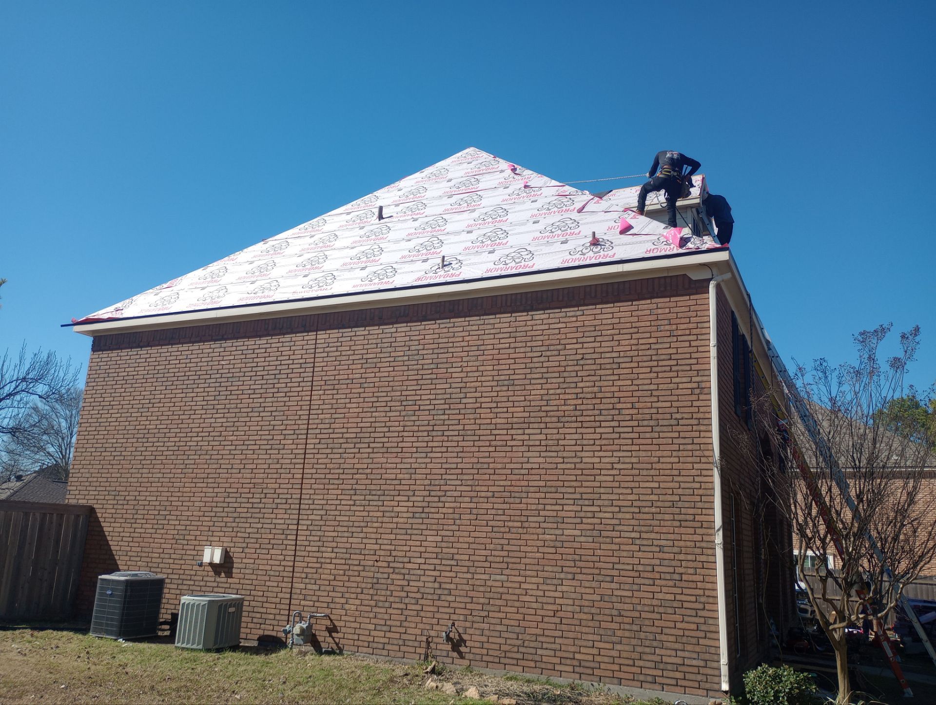 Residential Roofing Installation using Owen's Corning Duration (Lifetime) Shingles by Roof Repair Company