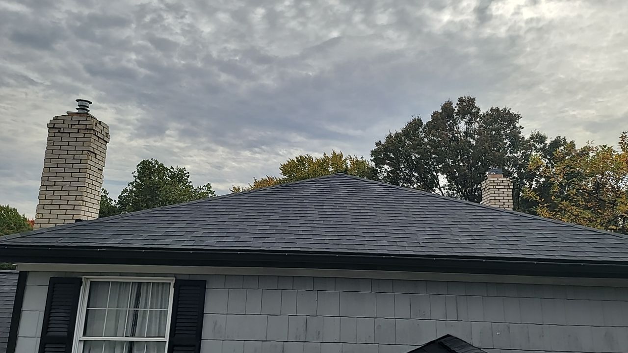 ATLAS PINNACLE COLOR: SCOTCHGARD BLACK SHADOW DRIP EDGE: WHITE by Eagle Eye Roofing