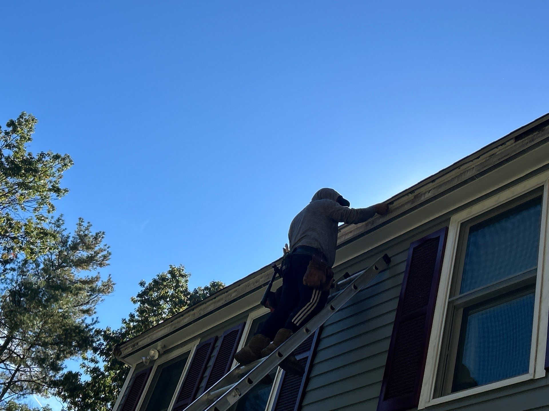 EPDM Roof & Vinyl Siding Replacement – Billerica, MA by Mighty Dog Roofing of Greater Middlesex County