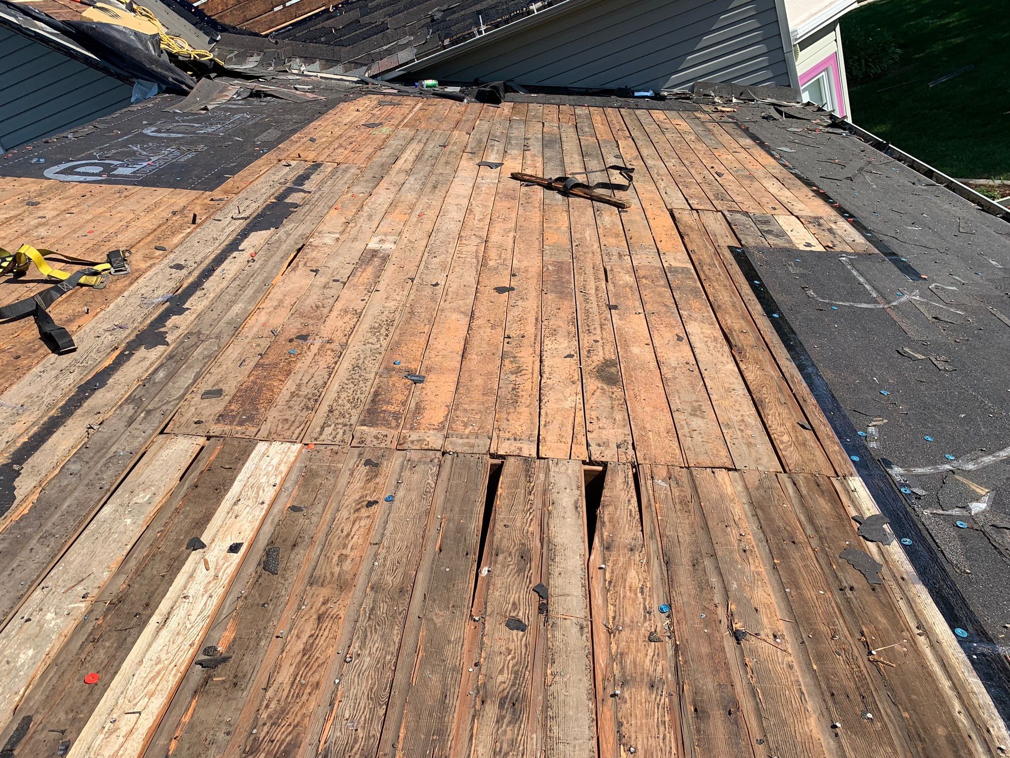 Residential Roofing Installation using Owens Corning Duration Colonial Slate by Lightning Exteriors