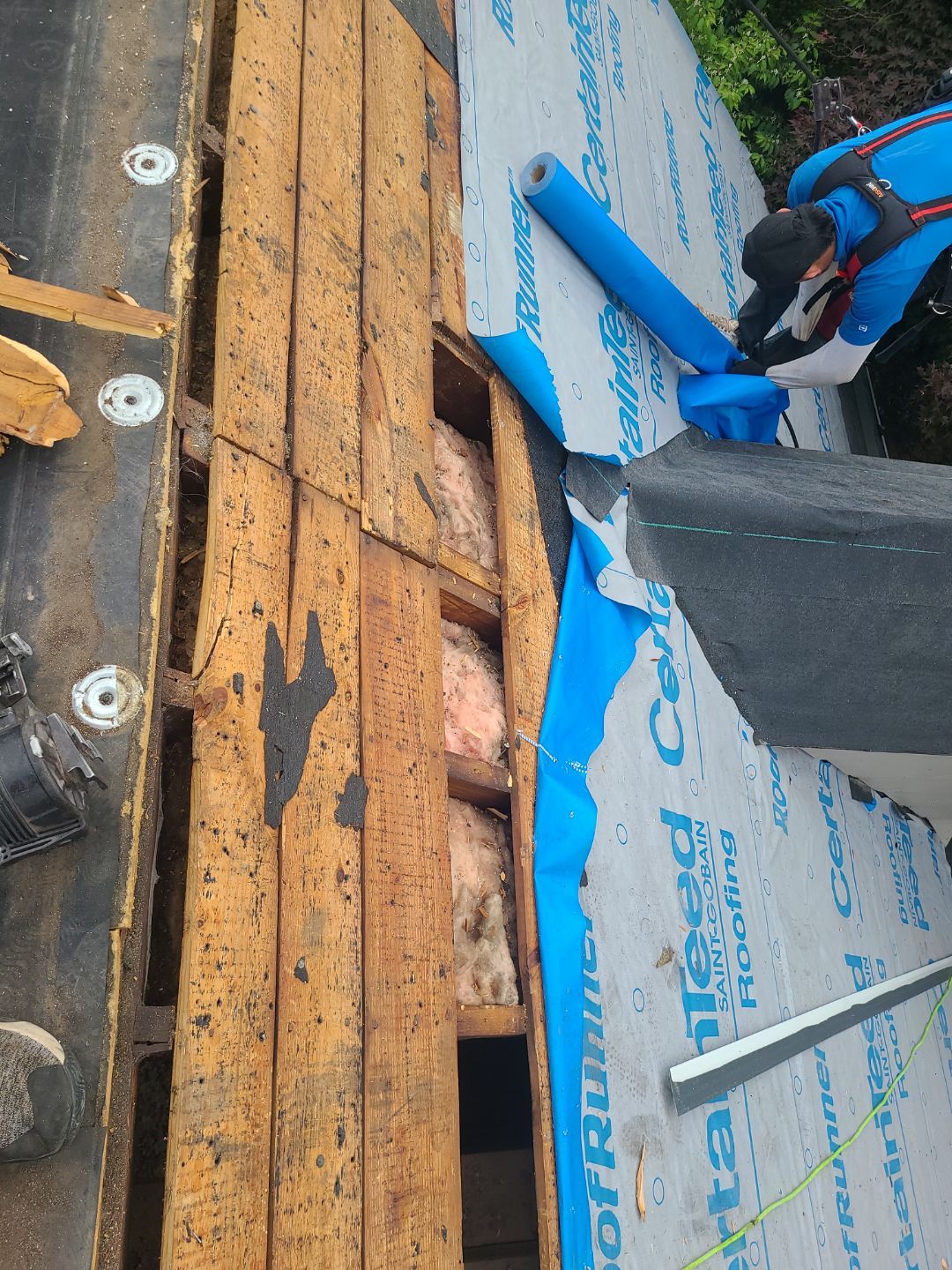 Falls Church: CertainTeed Landmark Pro Designer Shingles in Max Def Pewter by RM Banning, Inc.