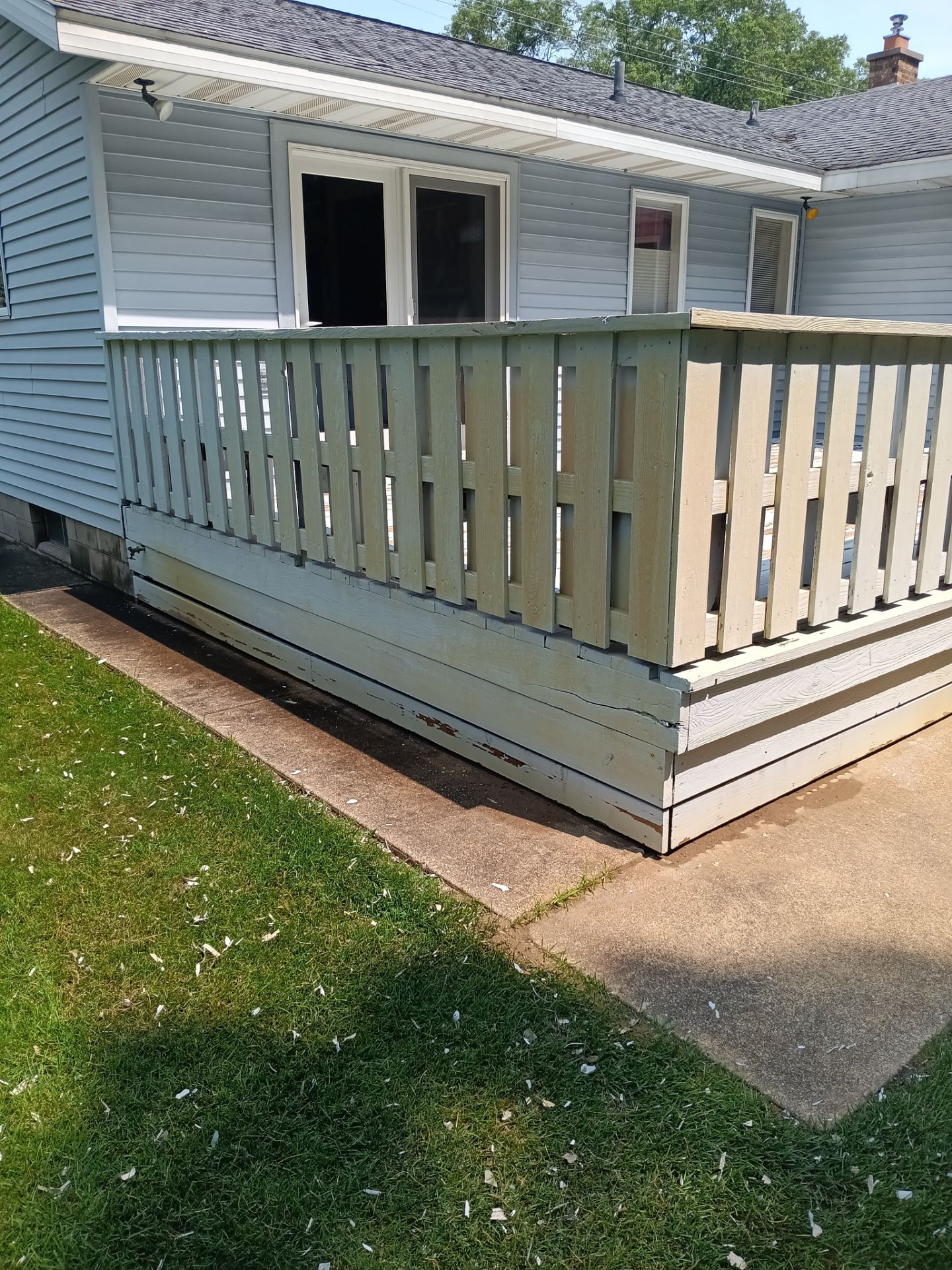 Deck and Shed Re-paint by Gordon Painting