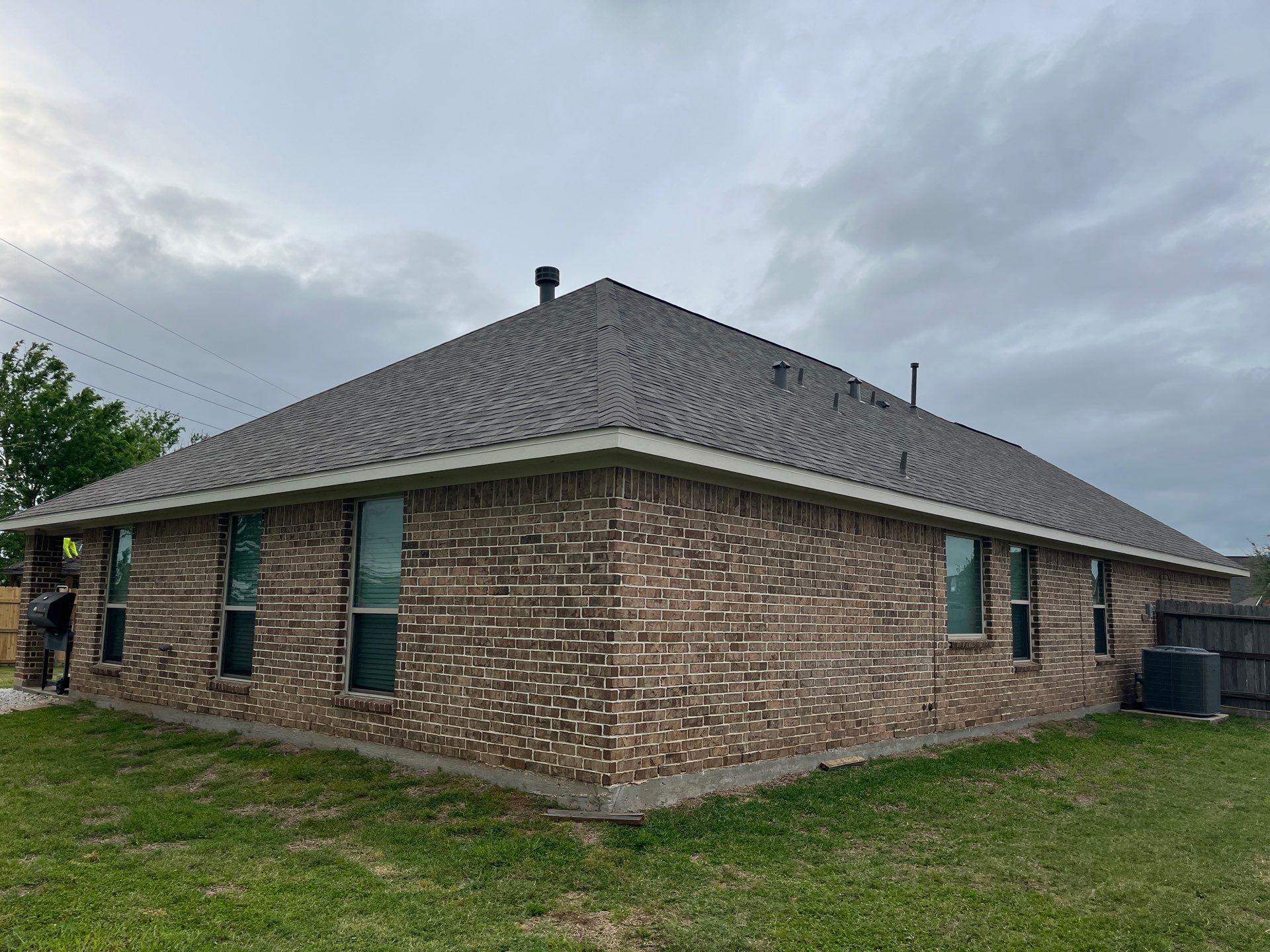 Hail Damage using Owen's Corning Duration (Lifetime) Shingles by Roof Repair Company