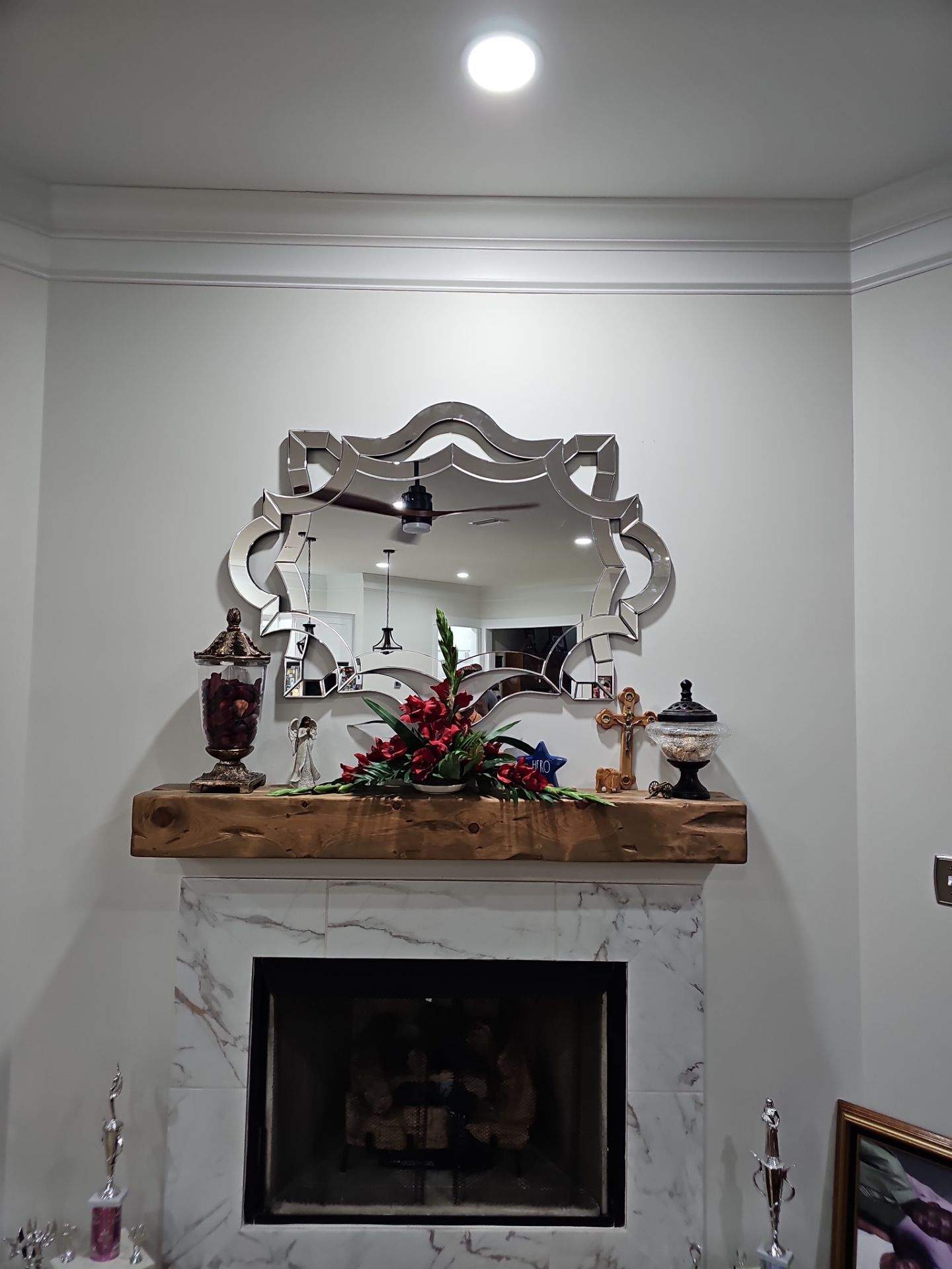 Art & Mirror Hanging Projects by Hangman Mounting & Installation 