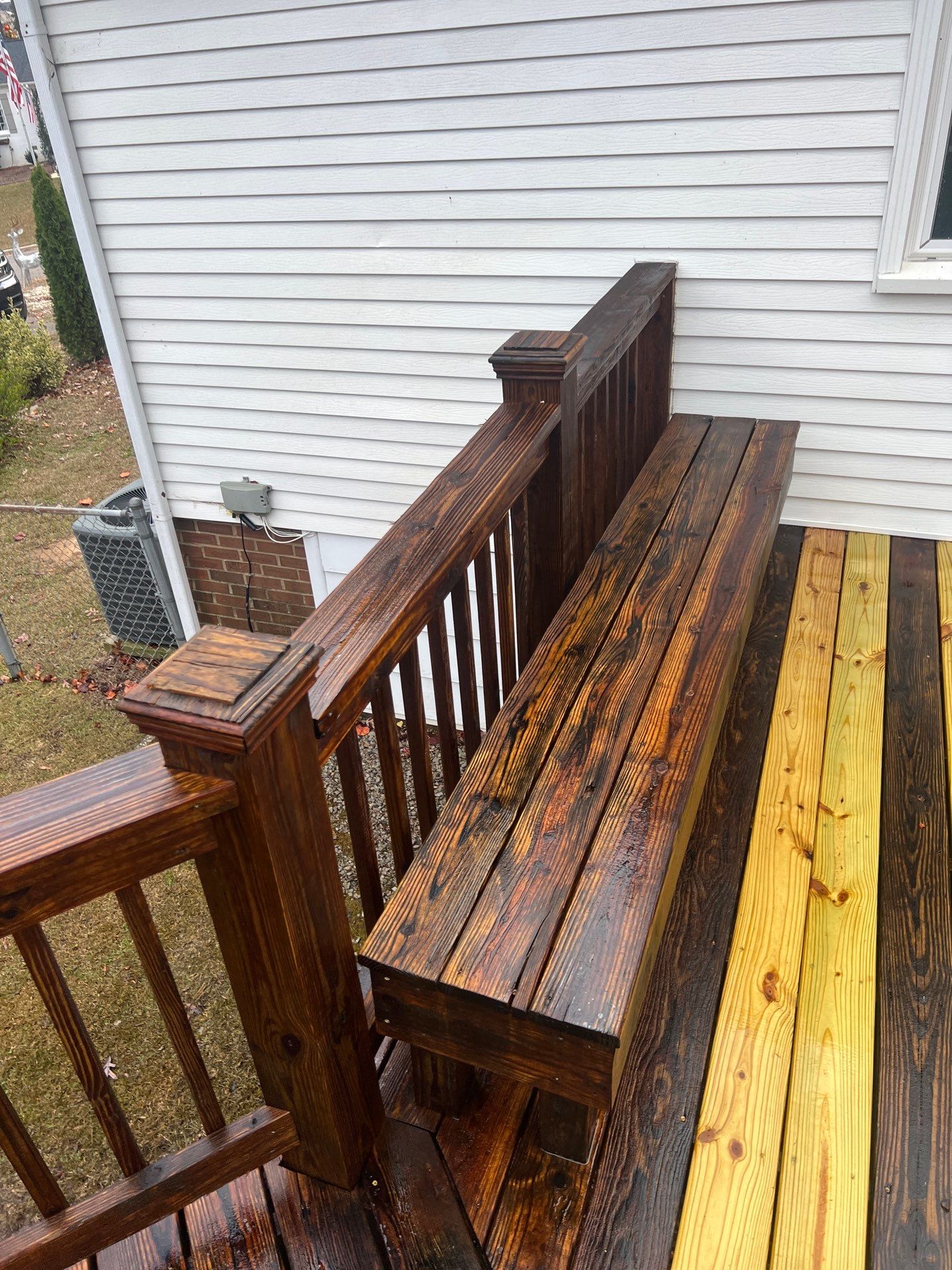 Wood Deck using Wood Sealant by DuraSeal