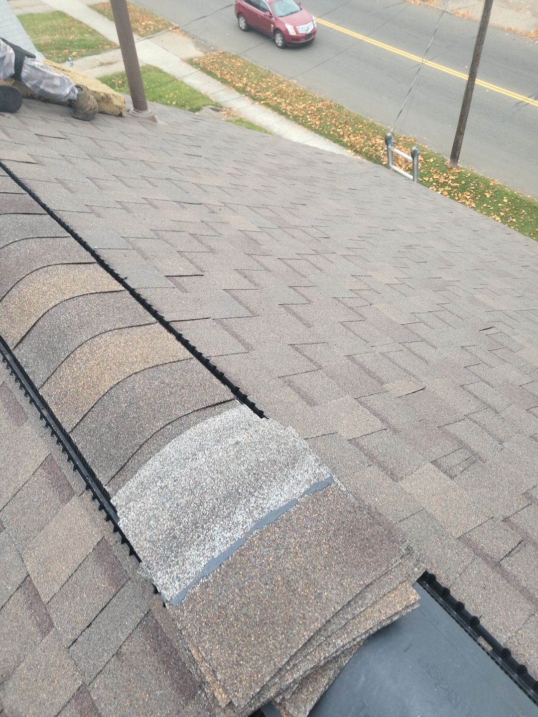 ATLAS PINNACLE COLOR: HEATHERBLEND DRIPE EDGE: WHITE by Eagle Eye Roofing