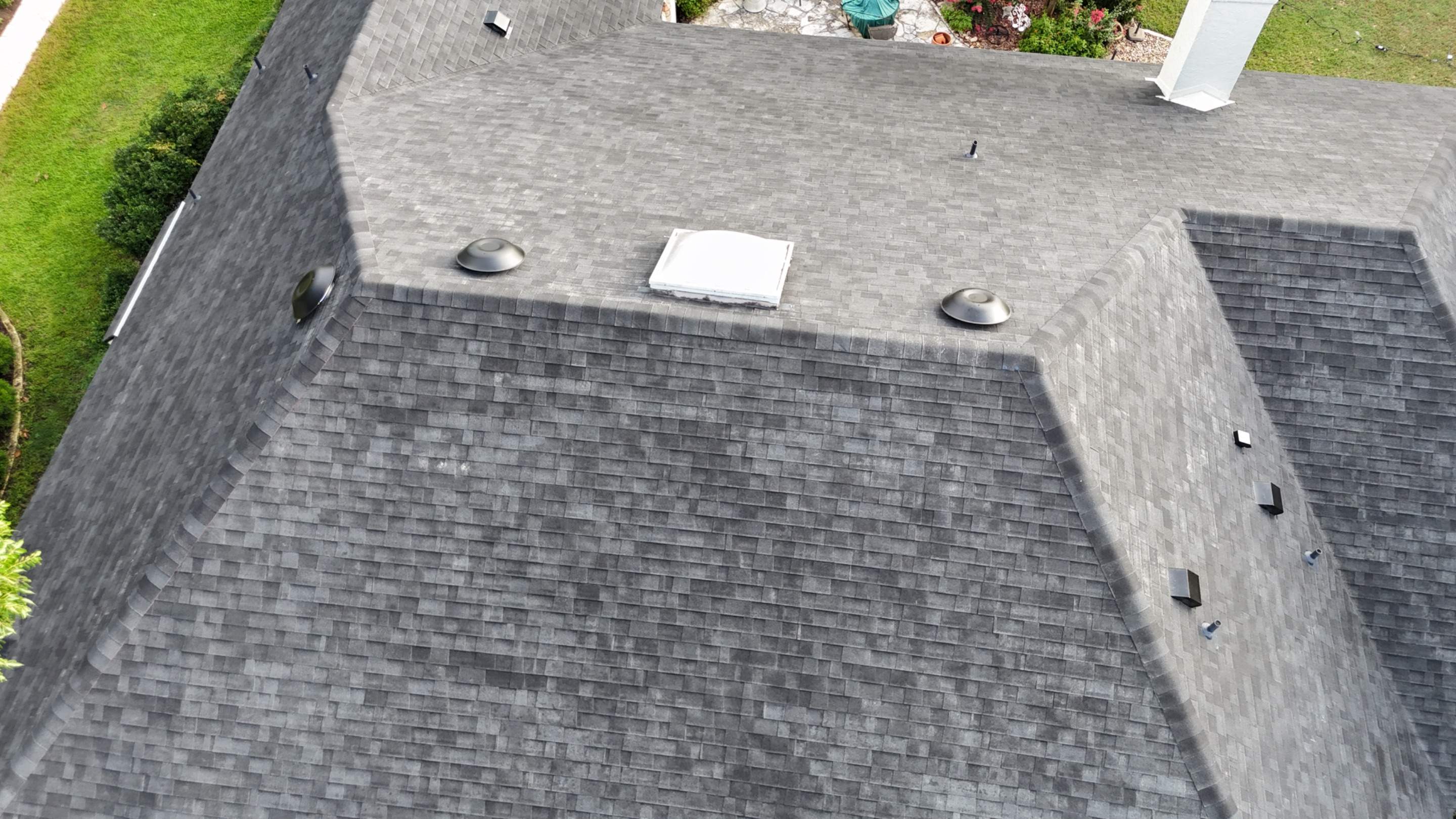 Brilliant Black - Malarkey Vista by RoofsOnly.com