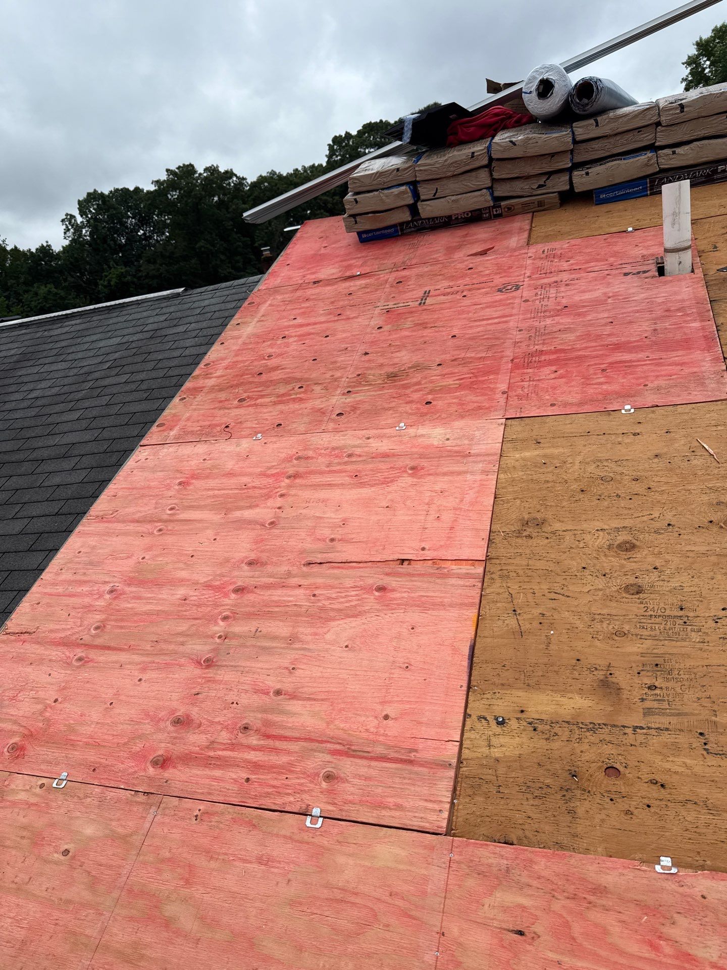 Woodbridge: Residential Roof Replacement with CertainTeed Landmark PRO in Max Def Georgetown Gray by RM Banning, Inc.