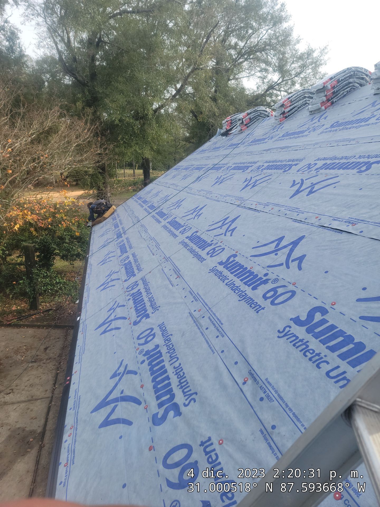 Jaye by IAM Roofing LLC