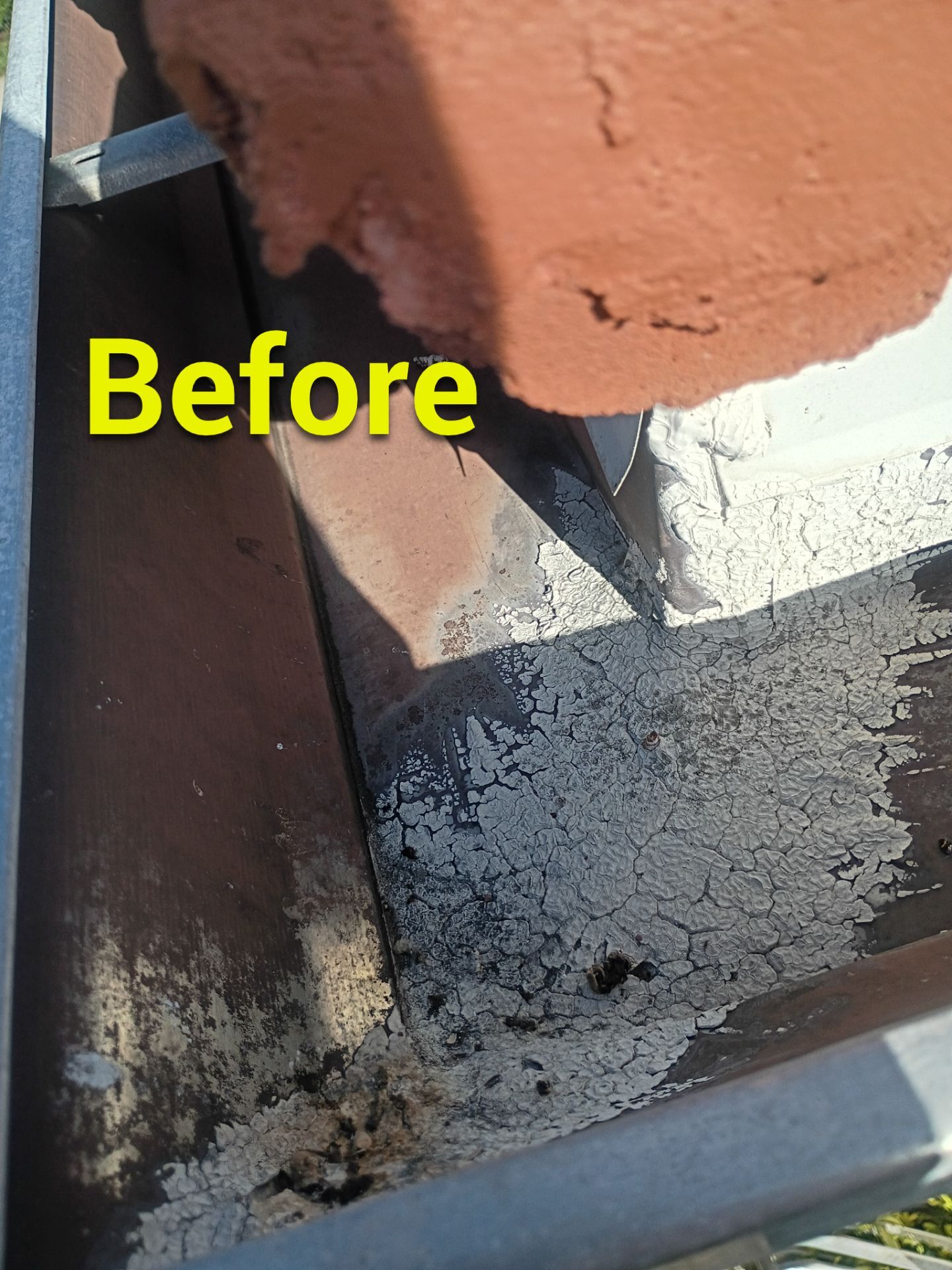 Aluminum Seamless Gutters using seal gutters in Fort Myers FL by Gutter Professors