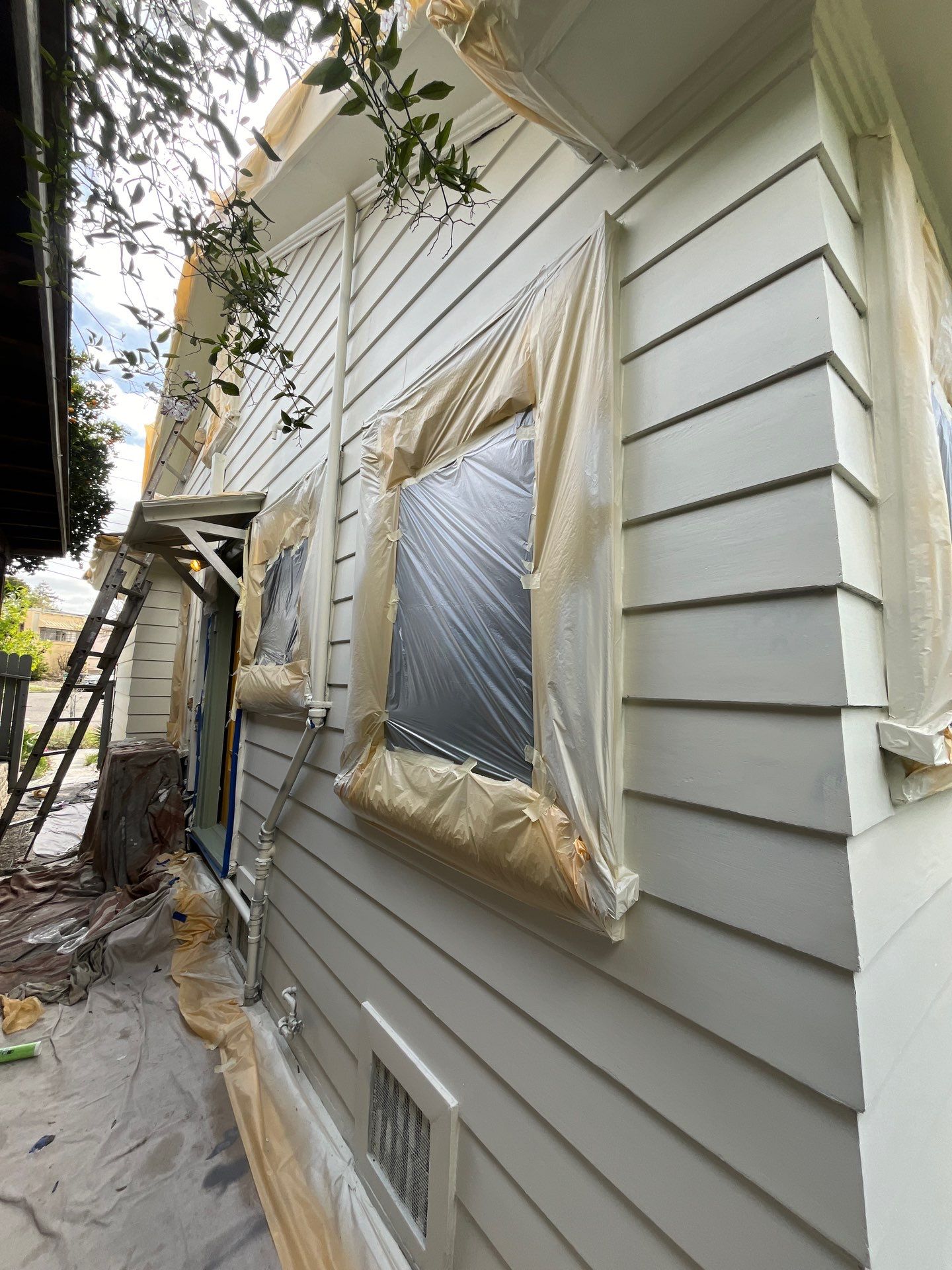 Project in Oakland by Herrera’s Bay Area Painting inc.