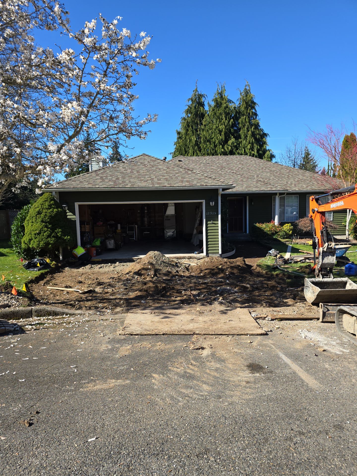 William | Concrete Driveway by Jireh Asphalt & Concrete Inc 